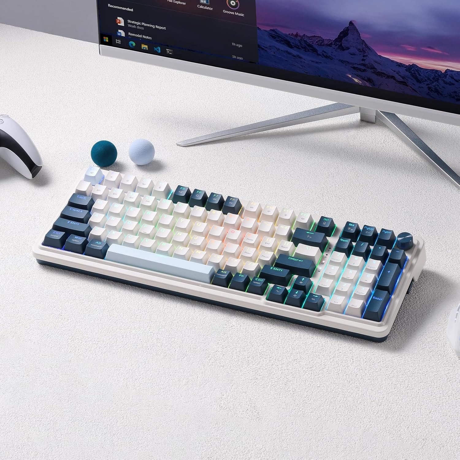 Redragon K686 Mechanische RGB Tastatur, Rote Schalter, Weiß Farbmix Gaming-Tastatur (3-Modus (2,4GHz/BT/Kabel), Hot-Swap, GASKET Design & 98 Tasten) – Bild 4 von 5