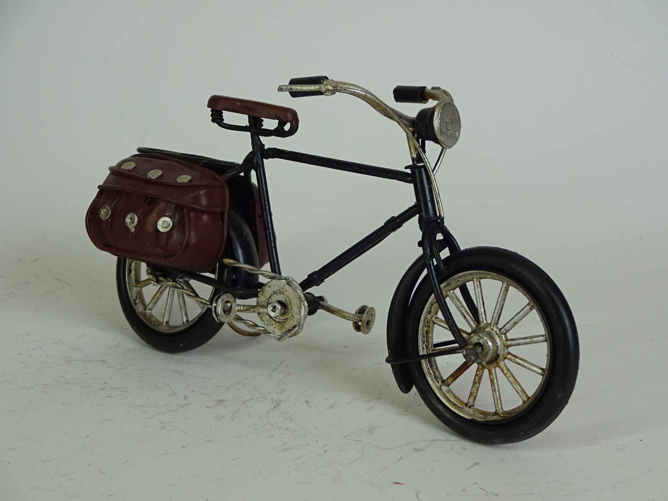 Dynasun Modellmotorrad Car 1910D-1992, (1-tlg), Oldtimer Fahrrad im Vintage-Retro-Stil handgefertigtes Modell 16,5cm