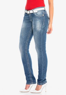 Cipo & Baxx Slim-fit-Jeans mit körperbetontem Schnitt