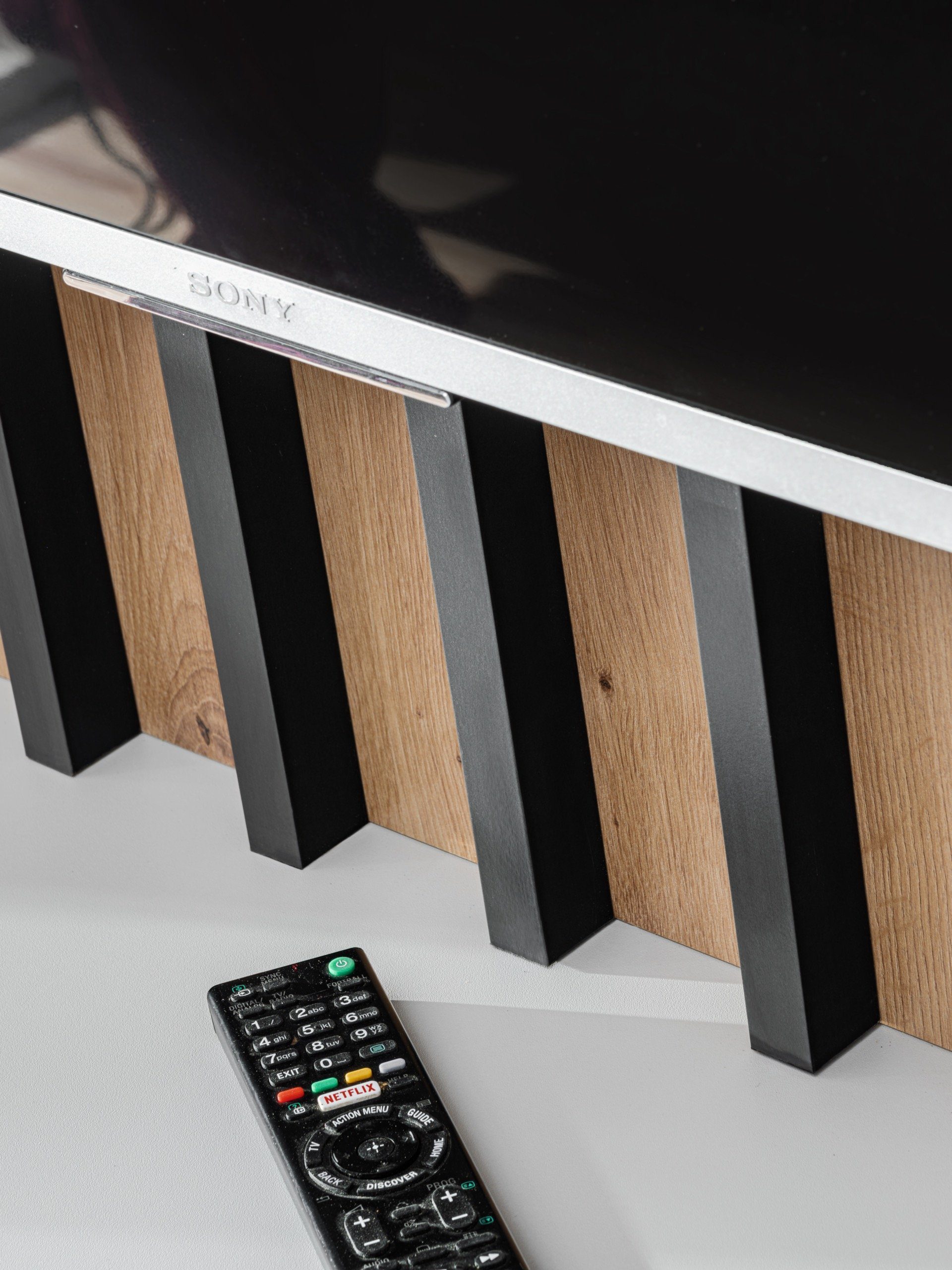 ASM-Moebel Wohnwand Wohnwand VERTI mit Led Beleuchtung Push-Click und Lamellen, Mit Lamellen, Led und Push-Click System