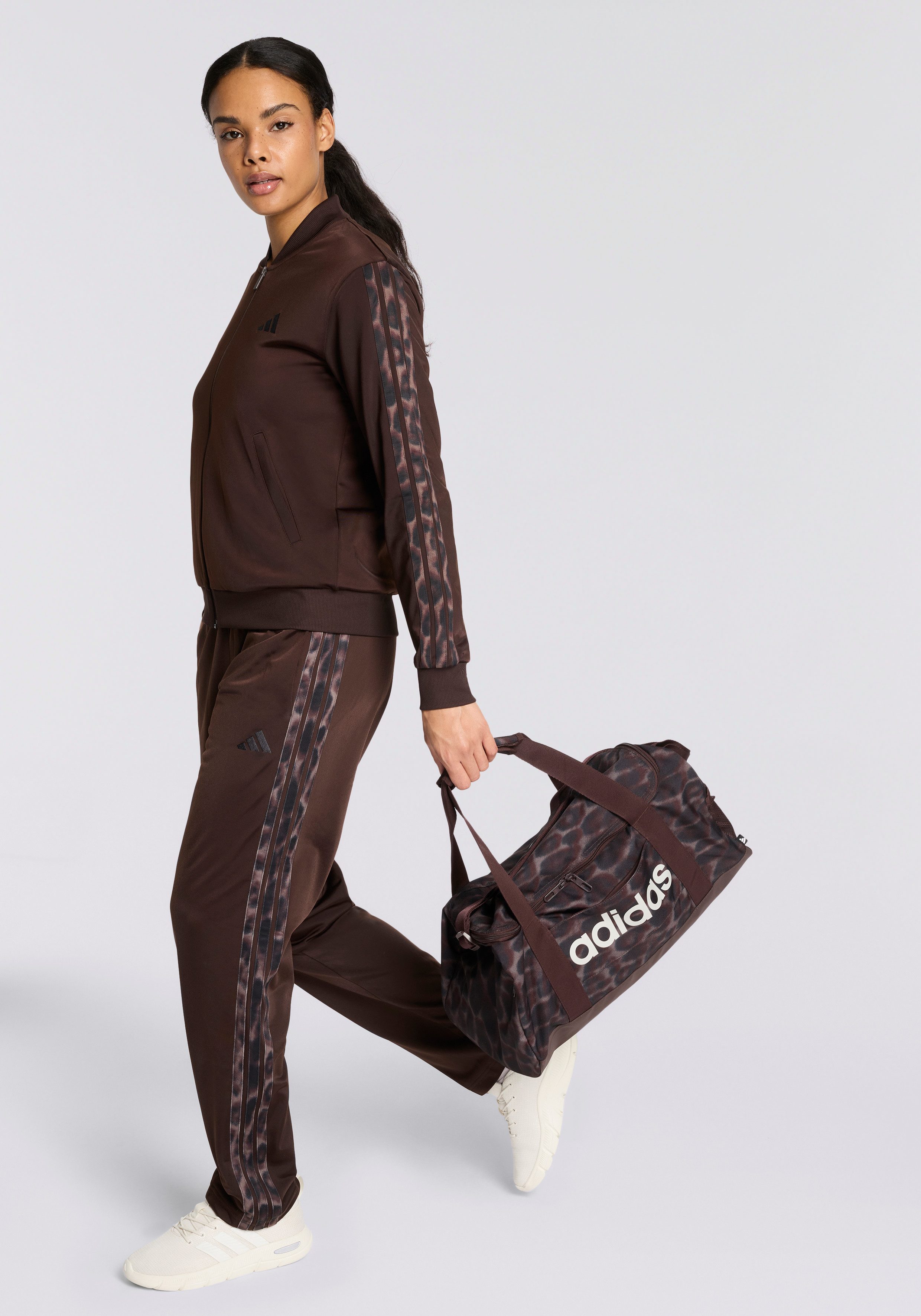 Zum Outfit 6