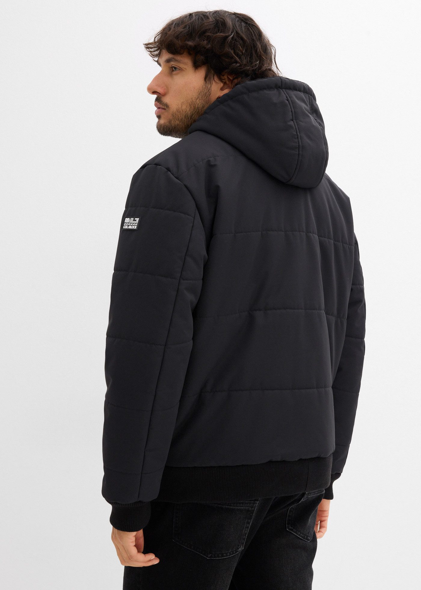 bonprix Steppjacke mit wärmender Wattierung, Regular Fit, mit Stehkragen und Kapuze