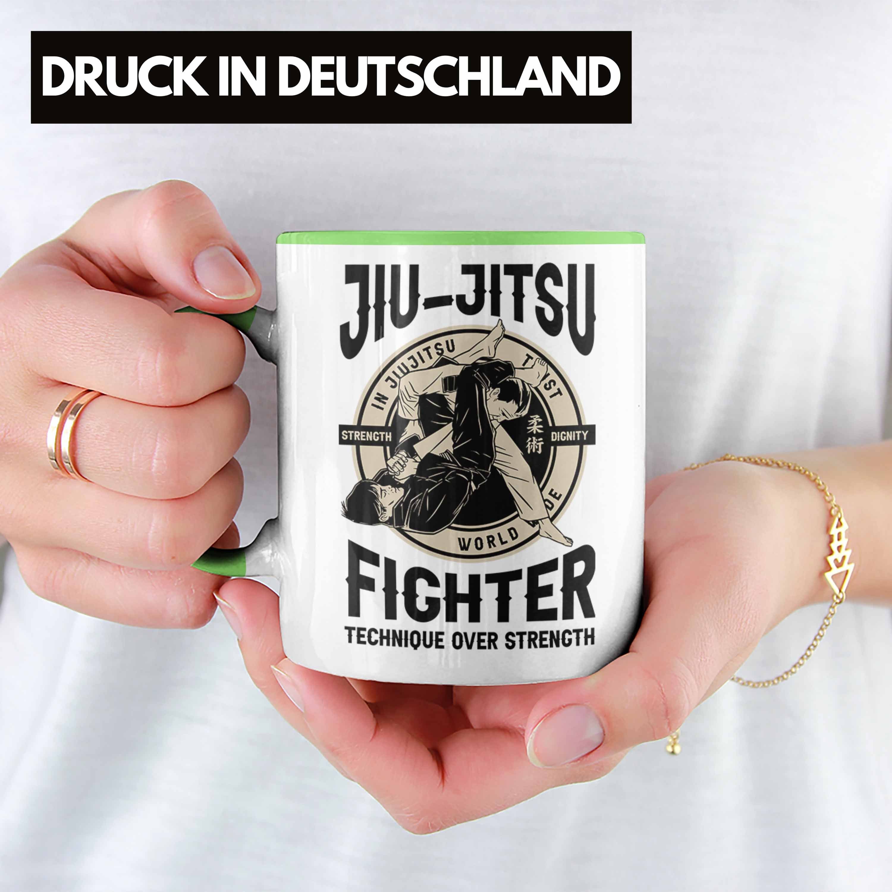 Trendation Jiu Technik Grün Tasse Kampfsportler Jitsu Geschenk Tasse für über Geschenkidee