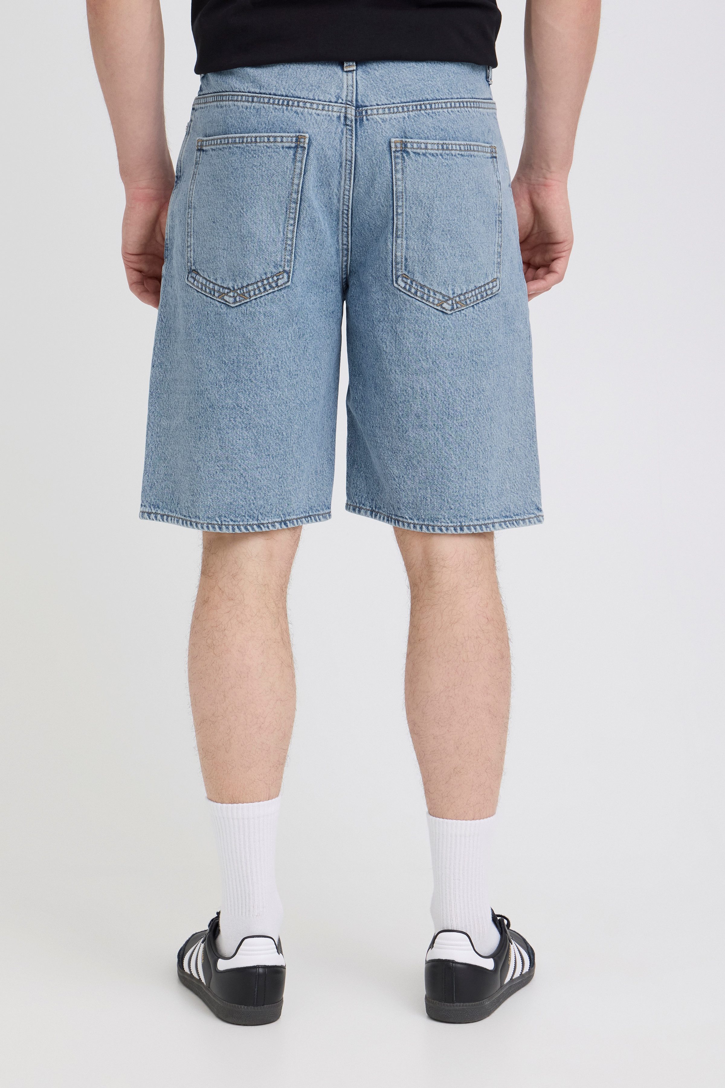 Blend Jeansbermudas BHBREEZE LOOSE DENIMSHORTS Loose Fit, knielange Schnittform, aus Baumwolle