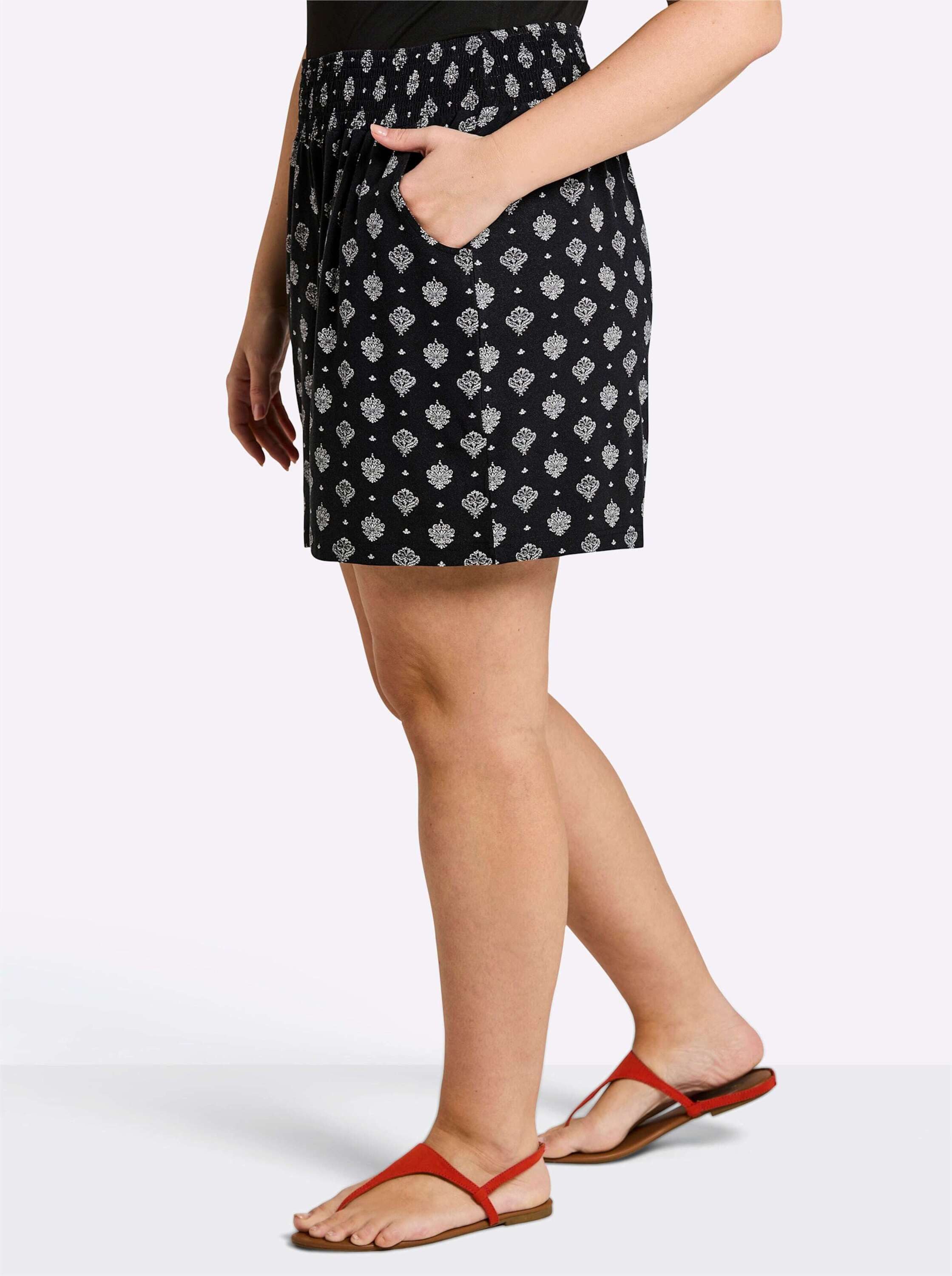 Sheego Strandkleid Shorts erhöht
