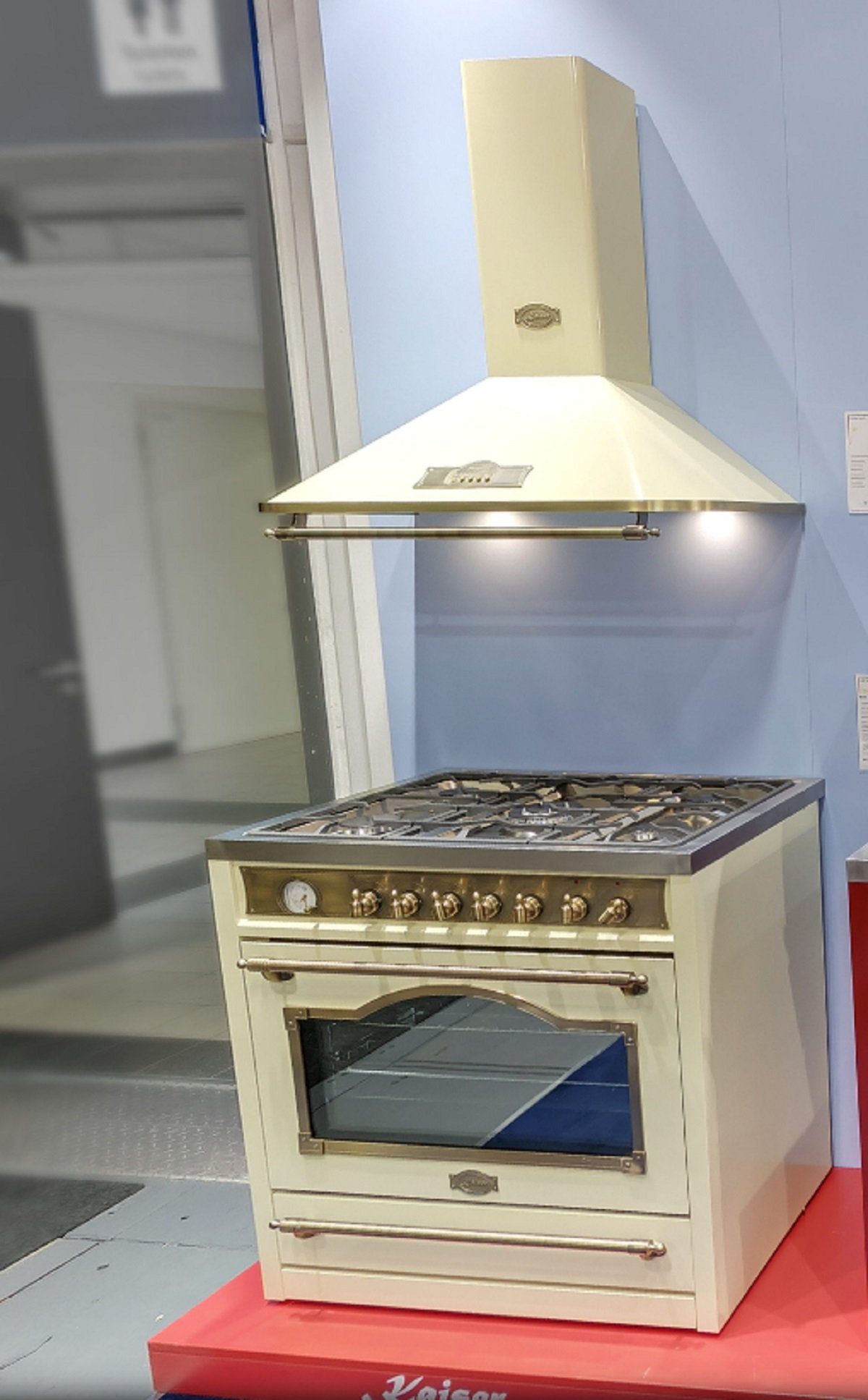 Cuisinière à Gaz + Hotte Kaiser Empire 90 Cm - Design Rétro Rouge - Four Électrique Multifonction - Autonettoyage