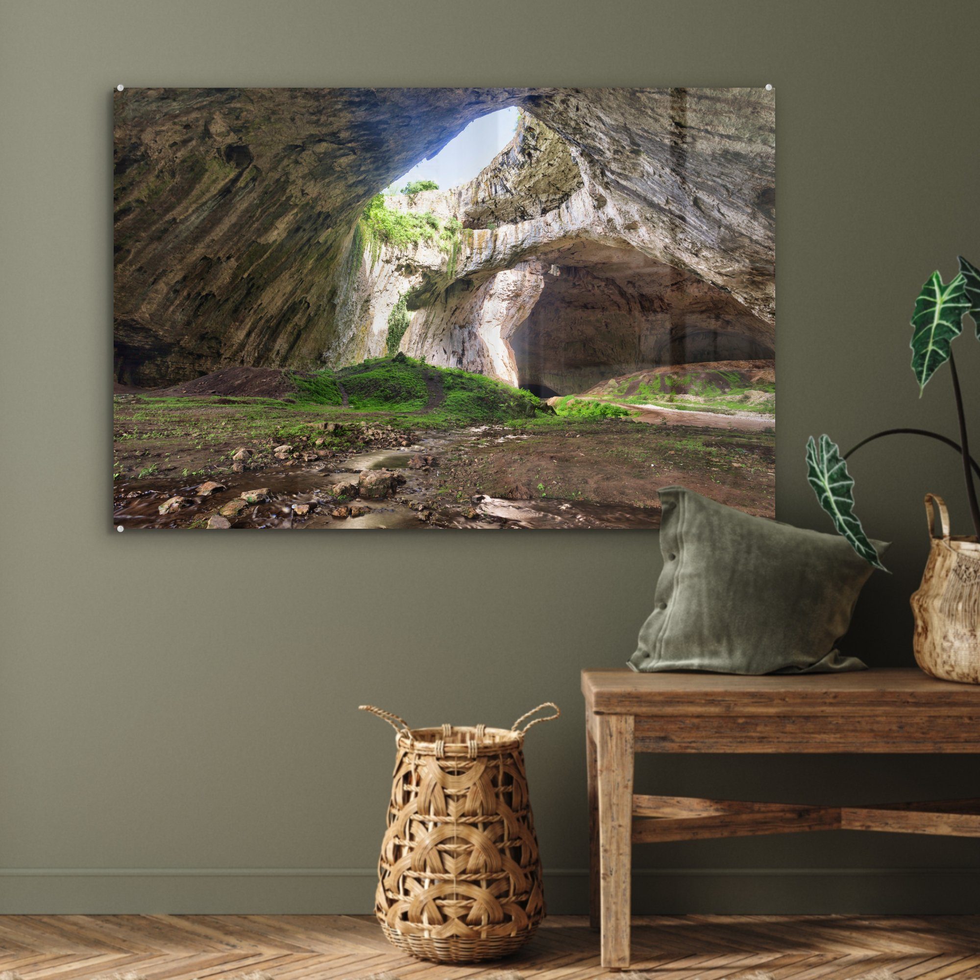 aufragende Hoch Bulgarien, Wohnzimmer in (1 St), Devetashka-Höhle & Acrylglasbild Schlafzimmer Acrylglasbilder MuchoWow in Felsen der