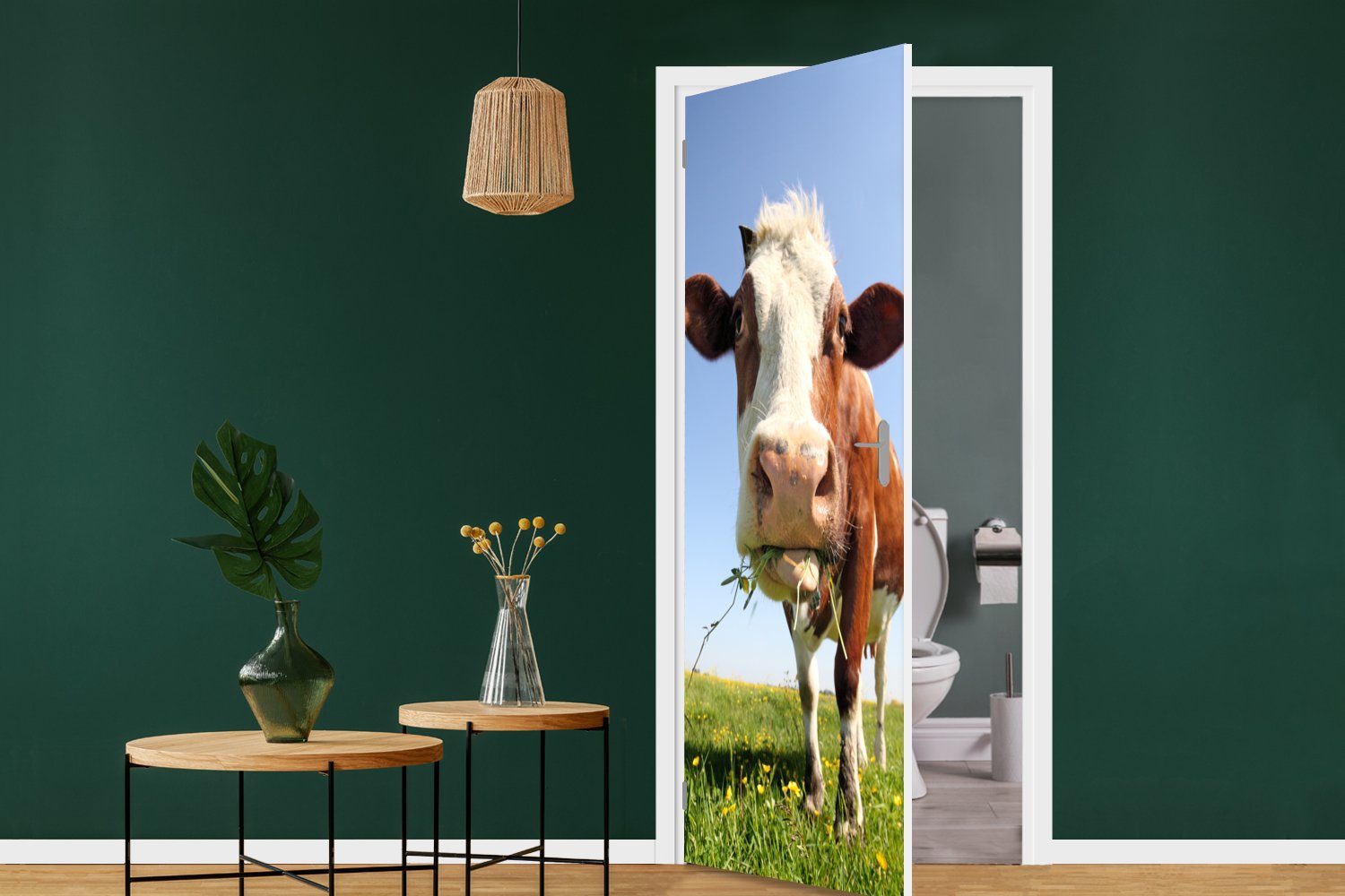 MuchoWow Türtapete Kuh - - Matt, Tiere 75x205 Fototapete Gras, Tür, bedruckt, St), cm für Türaufkleber, Blumen - (1