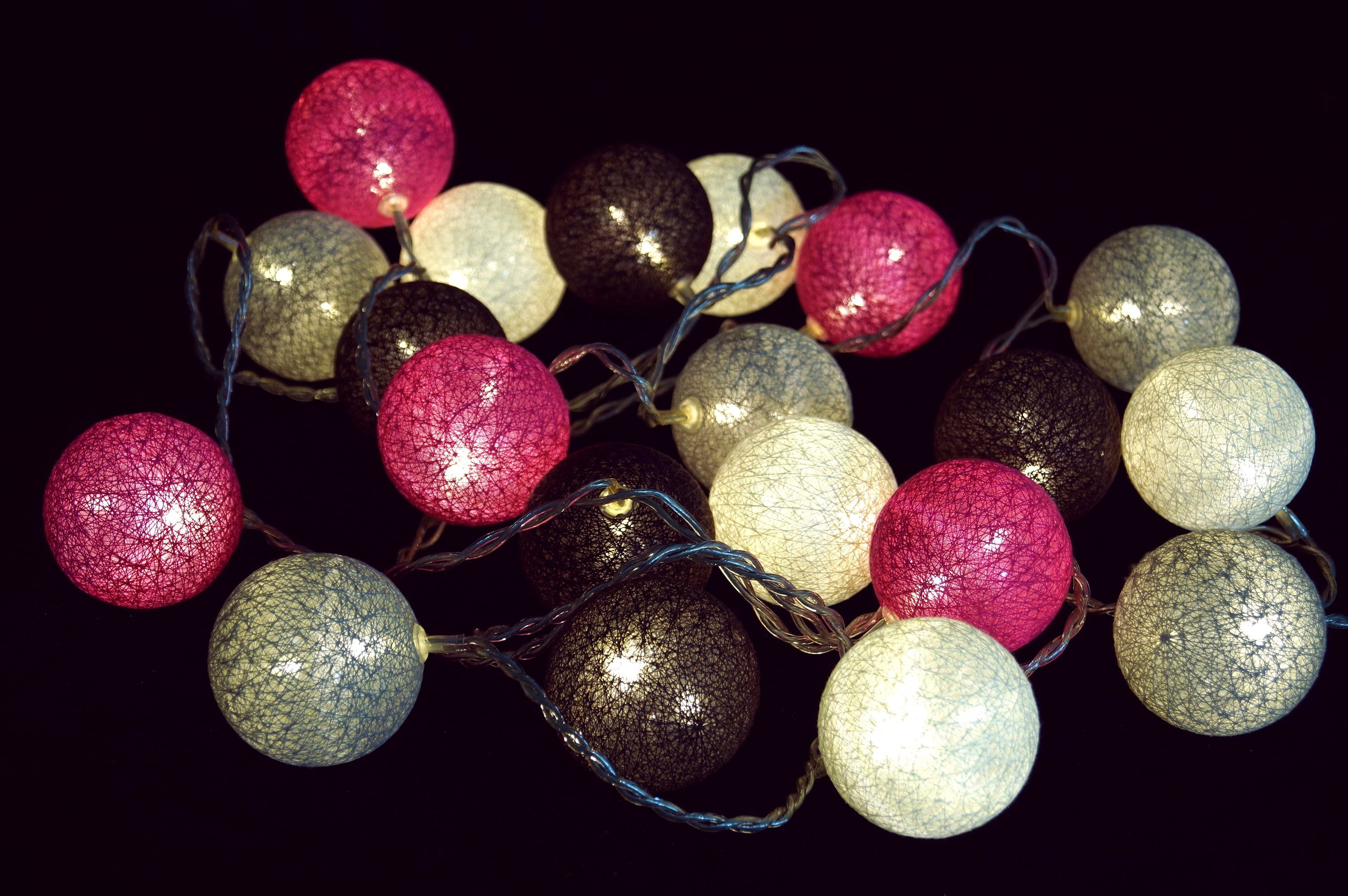 Guru-Shop LED-Lichterkette Stoff Ball Batterielichterkette 3xAA, günstig online kaufen