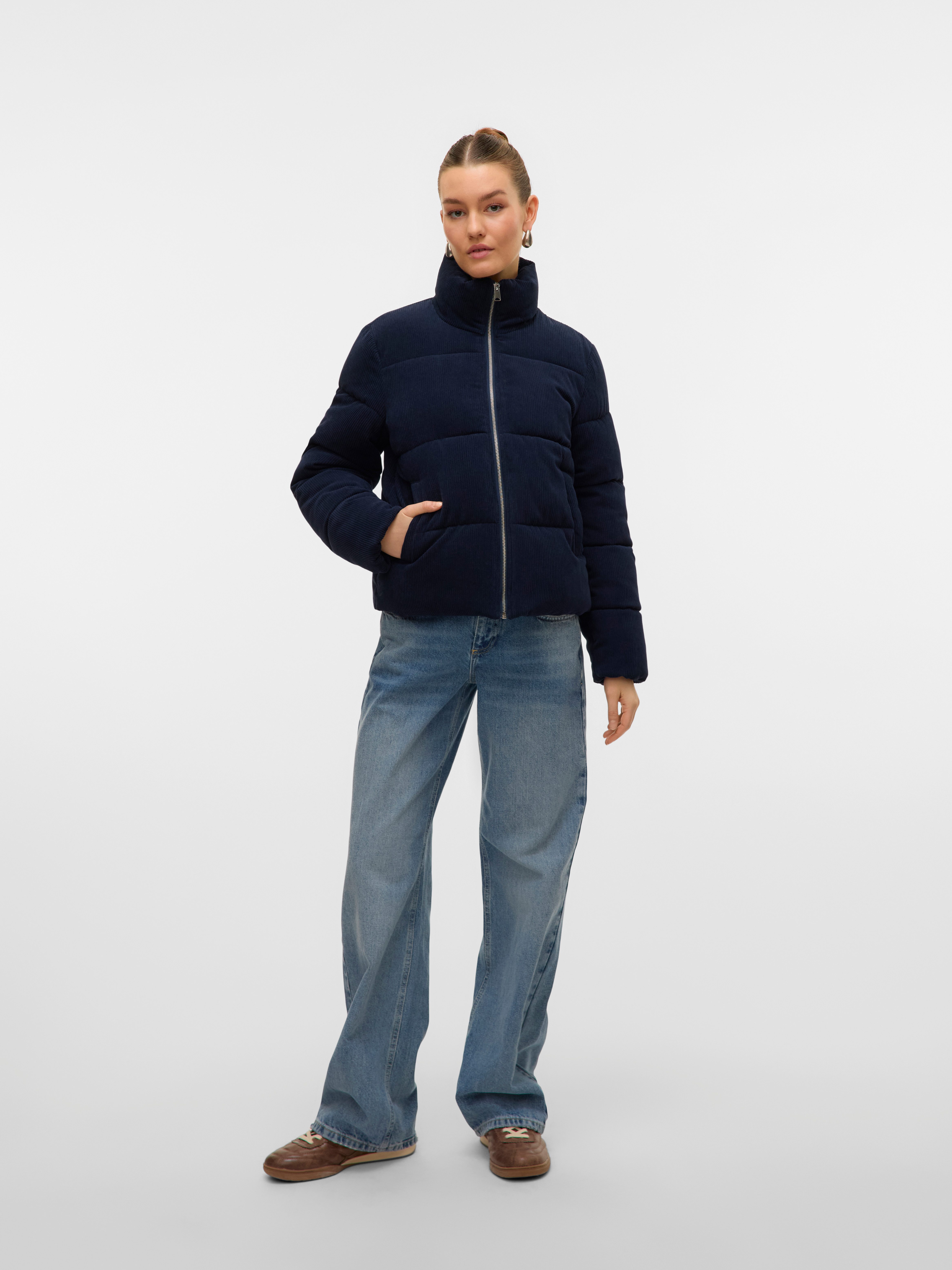 Vero Moda Steppjacke VMDEBRA SHORT JACKET GA ENT