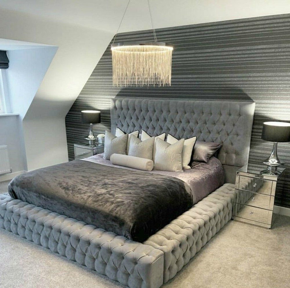 Polsterbett Chesterfield Bett mit gepolstertem Kopfteil und Knopfdetails