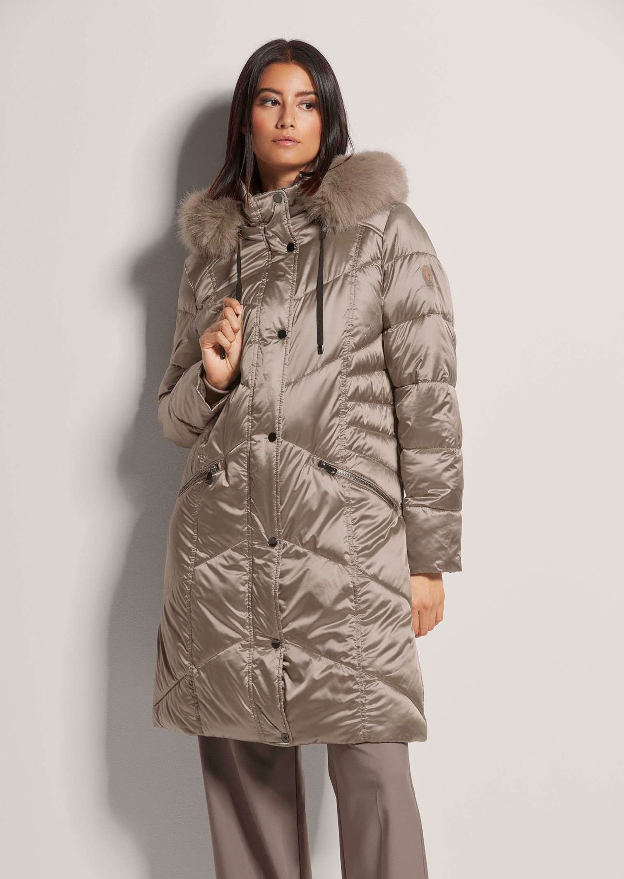 MADELEINE Steppjacke Kapuzenjacke mit Fancy-Stepp Wintermantel mit abnehmba günstig online kaufen