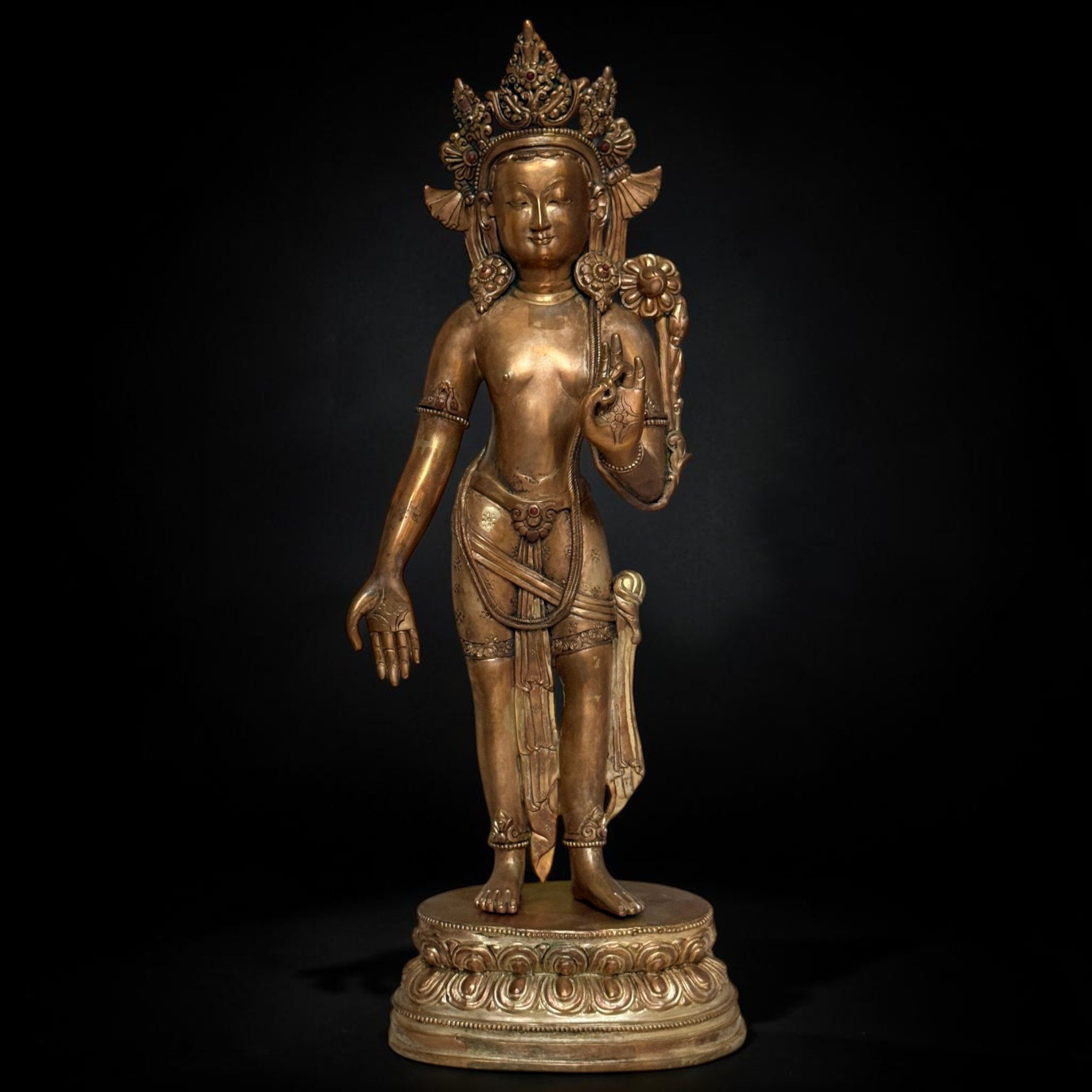 Asien LifeStyle Buddhafigur Padmapani Statue Kupferbronze mit Rubinen Nepal alt 53cm