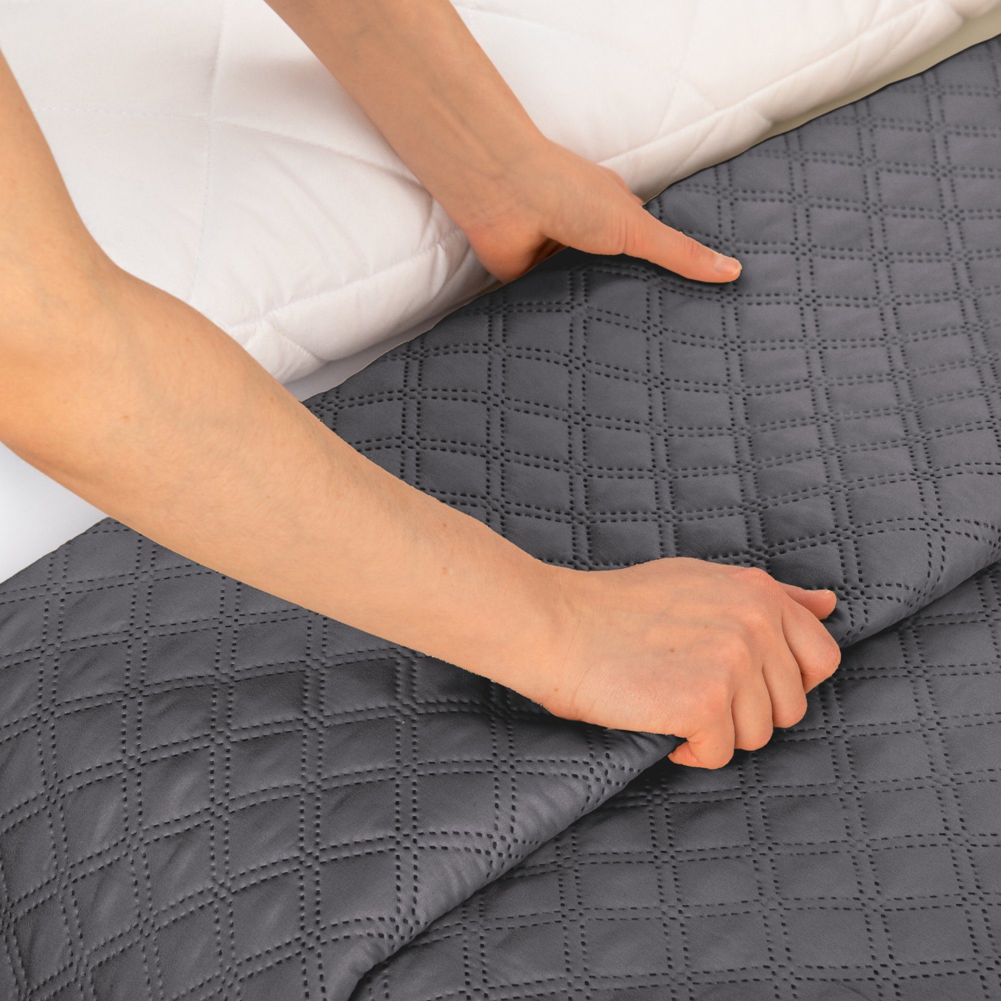 Beautissu Tagesdecke Tagesdecke Bettüberwurf Olivia, 240x220cm, Dunkel Grau, Tagesdecke Bettüberwurf für Boxspringbett & Sofa in Steppoptik – Bild 5 von 5