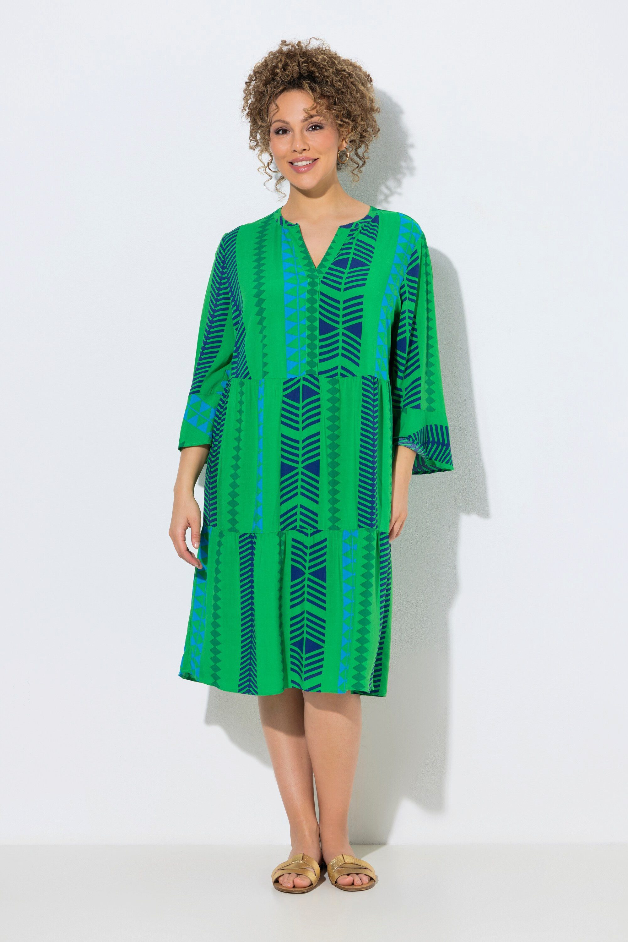 Ulla Popken Midikleid Kleid grafischer Druck Tunika-Ausschnitt 3/4-Arm