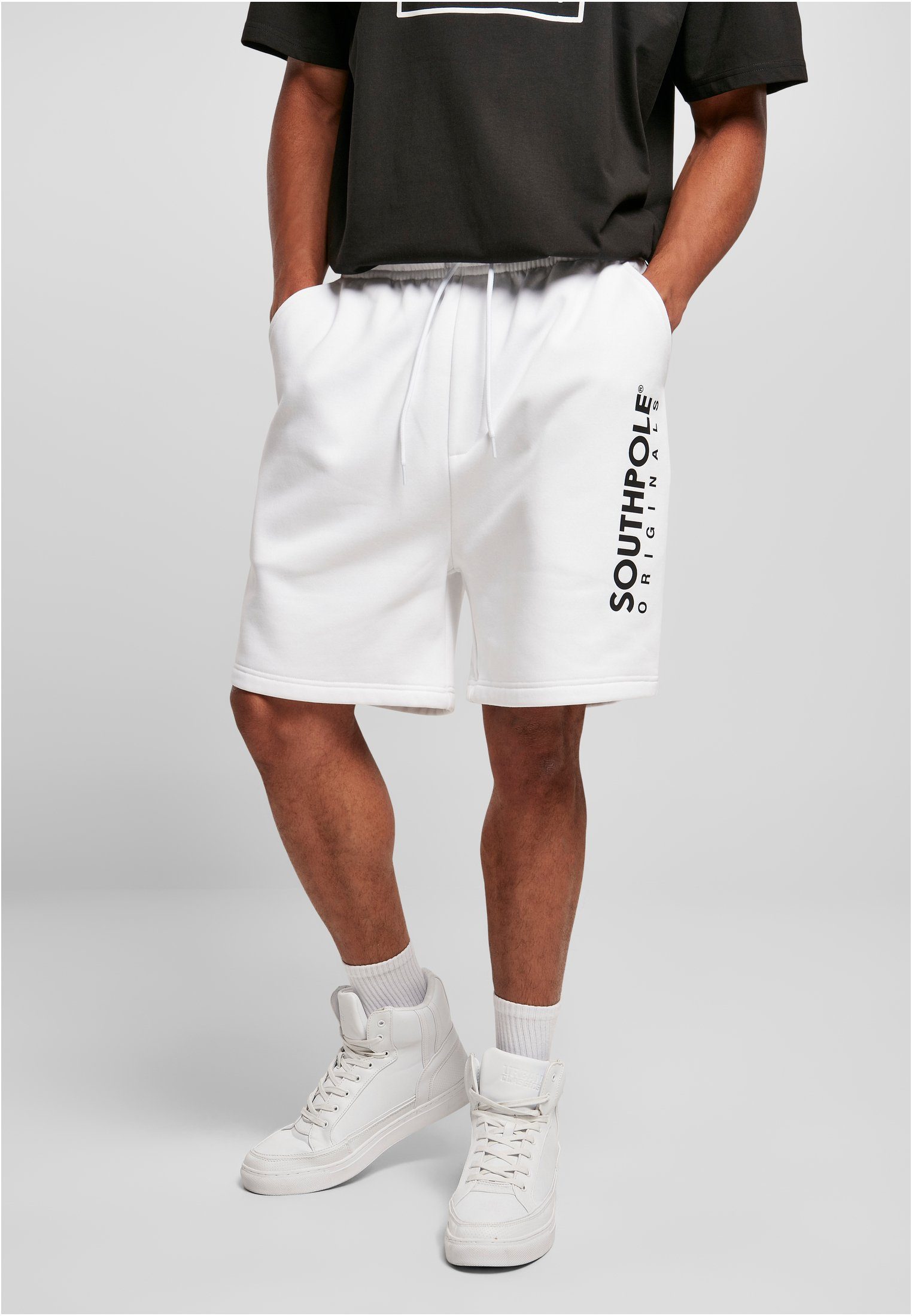 Southpole Stoffhose Herren Southpole Basic Sweat Shorts (1-tlg) white