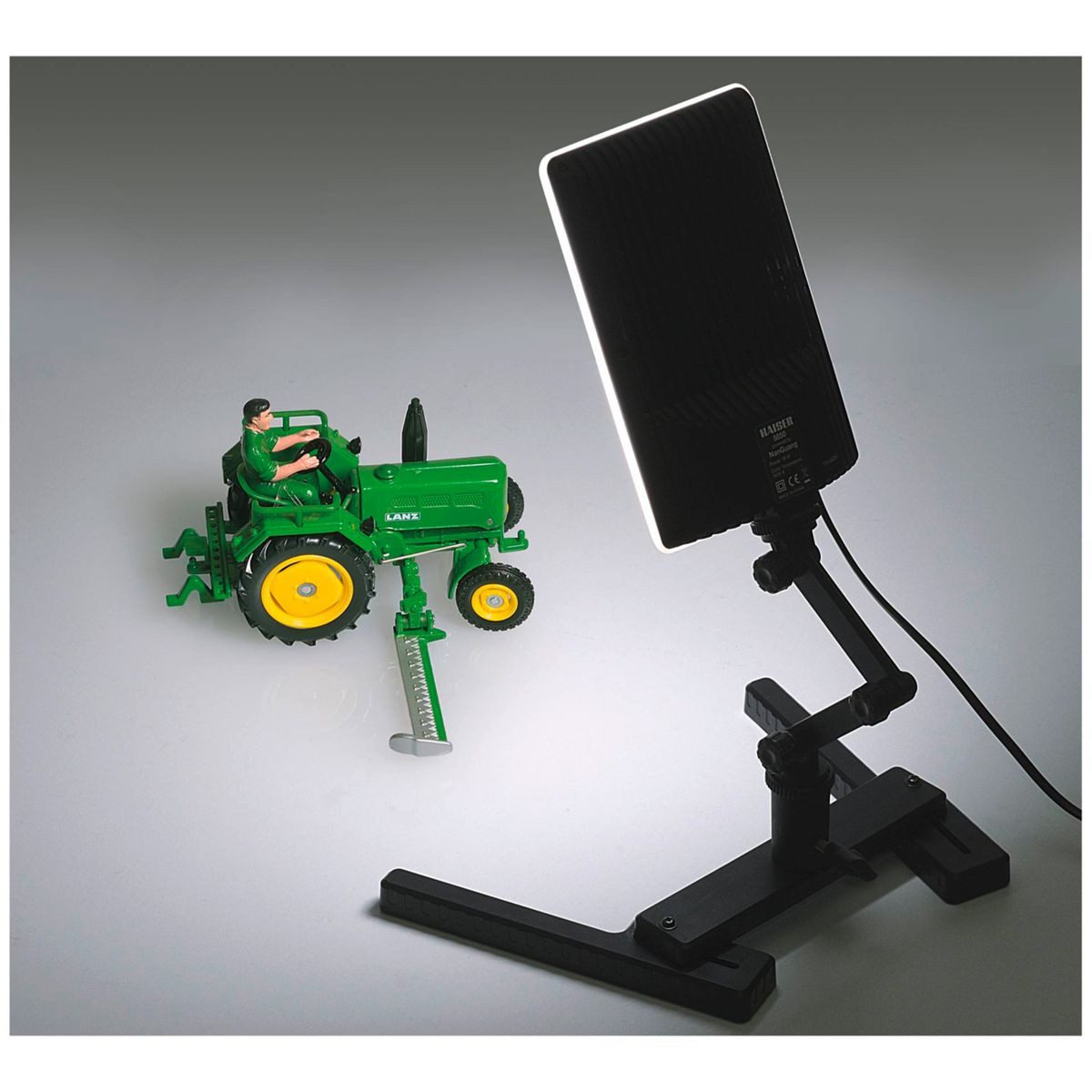 Kaiser Fototechnik Tageslichtlampe Desktop-Leuchte LED 5850