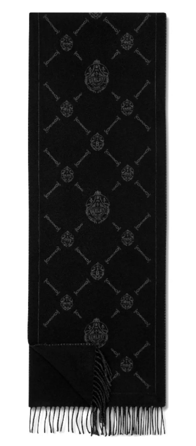 Berluti Wollschal Double Face Signature Fringed Logo-Intarsia, wird durch das unverwechselbare Signature-Motiv von Berluti ergänzt