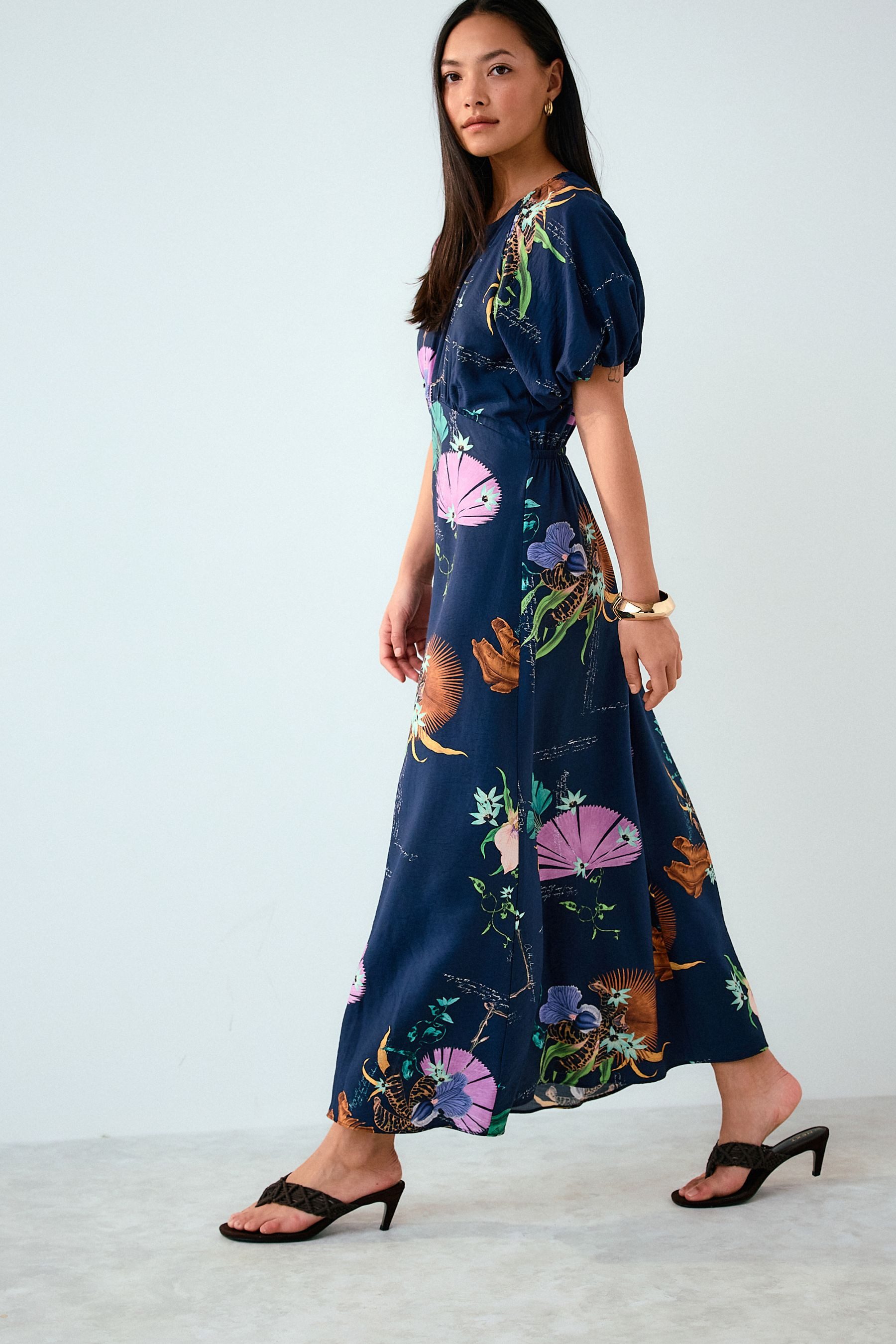 Next Midikleid Midikleid mit Puffärmeln (1-tlg)