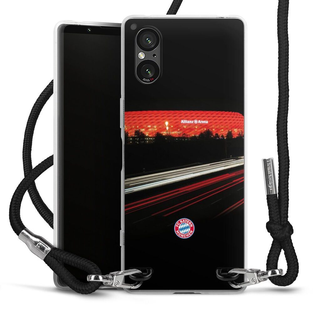 DeinDesign Handyhülle FC Bayern München FCB Stadion FC Bayern München Allianz Arena, Sony Xperia 5 V Handykette Hülle mit Band Case zum Umhängen