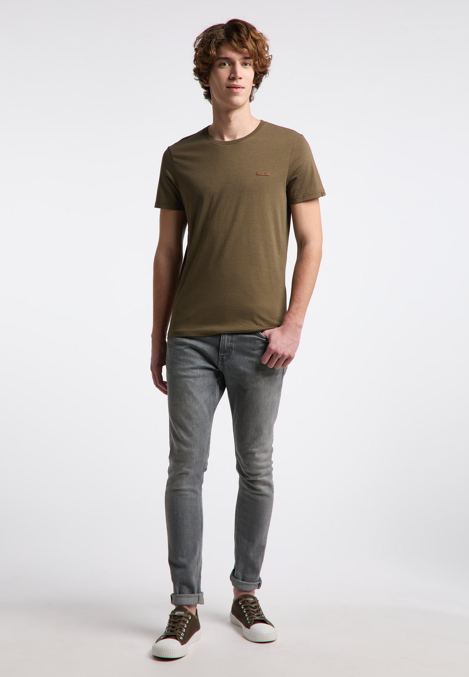 Vegane Ragwear LIGHT Nachhaltige Mode T-Shirt & NEDIE OLIVE