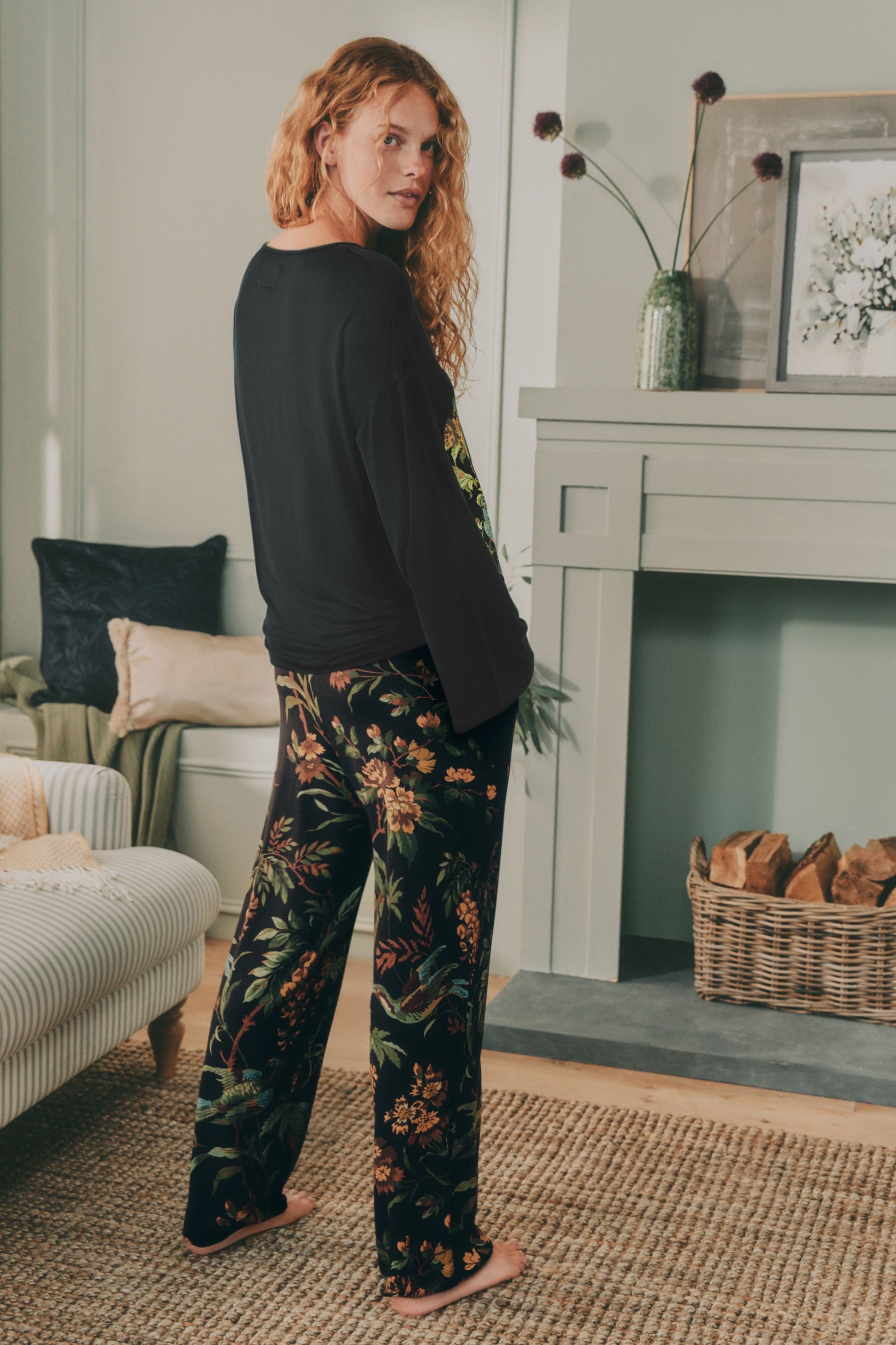 LAURA ASHLEY Pyjama Laura Ashley langärmeliger Attleton Schlafanzug (2 tlg)