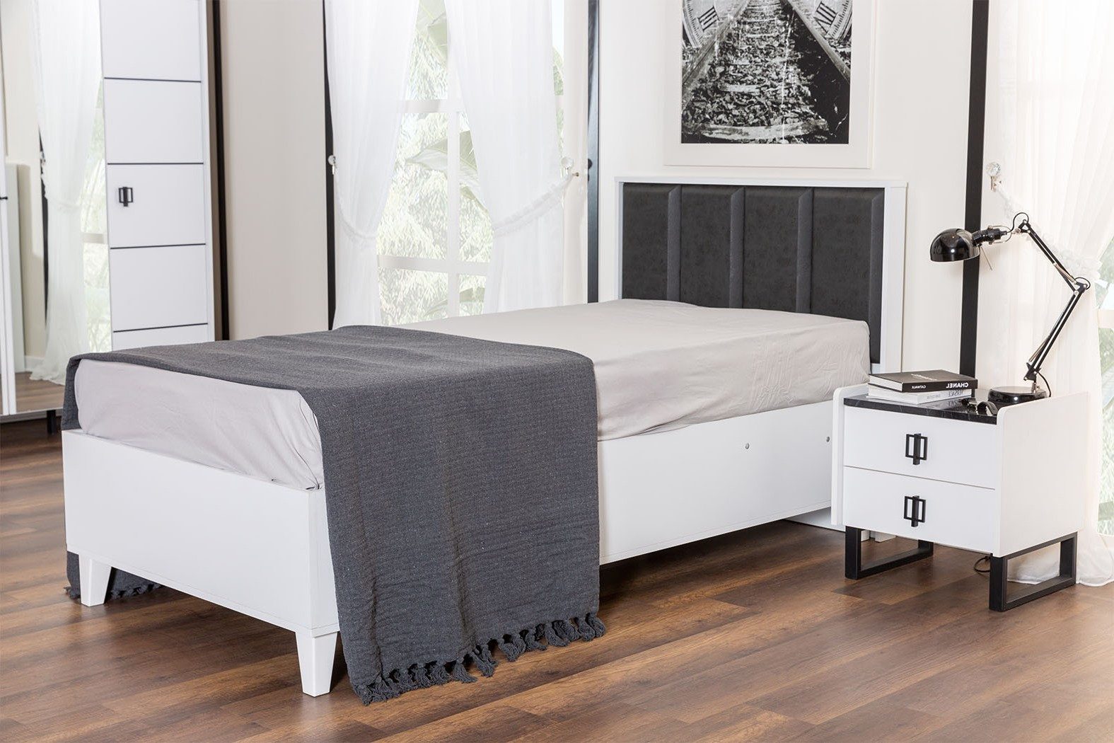 Xlmoebel Einzelbett Modernes Massivholzbett für Kinderzimmer mit Polsterung (Einzelbett, 1-tlg., Kinderbett), Hergestellt in Europa