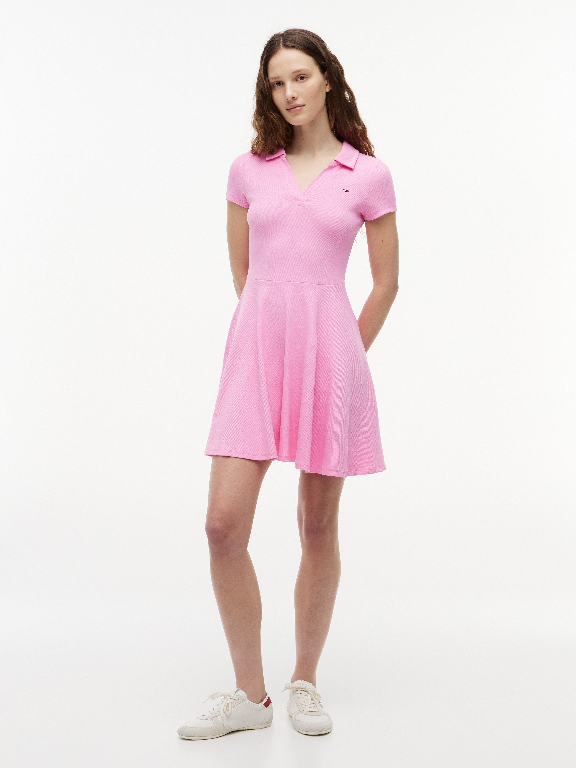 Tommy Jeans Polokleid TJW RIB F&F POLO MINI DRESS EXT Baumwollmischung, figurbetont, in gerippter Struktur