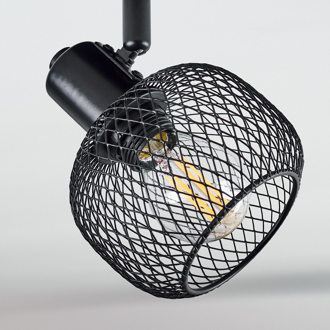 hofstein Deckenleuchte Metall Lichteffekt E14, in erzeugt mit ohne runde Zimmerlampe verstellbaren Leuchtmittel, Leuchtenkopf, Schirm schwarz, »Lesa« aus