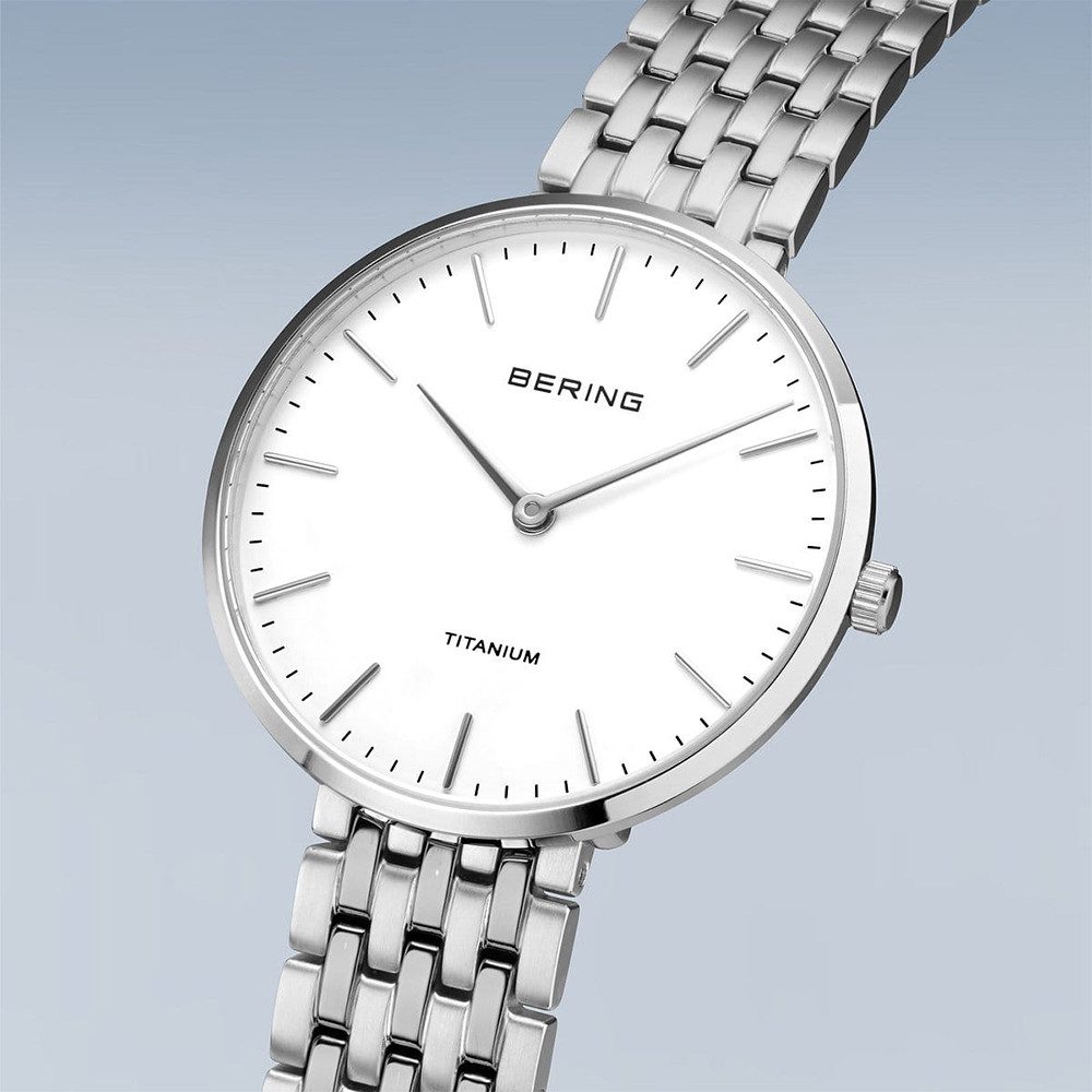 Bering Quarzuhr Bering Titanium silber glänzend 19334-004 19334-004, Hochwertiges Produkt mit zeitlosem Design, sorgfältiger Verarbeitung