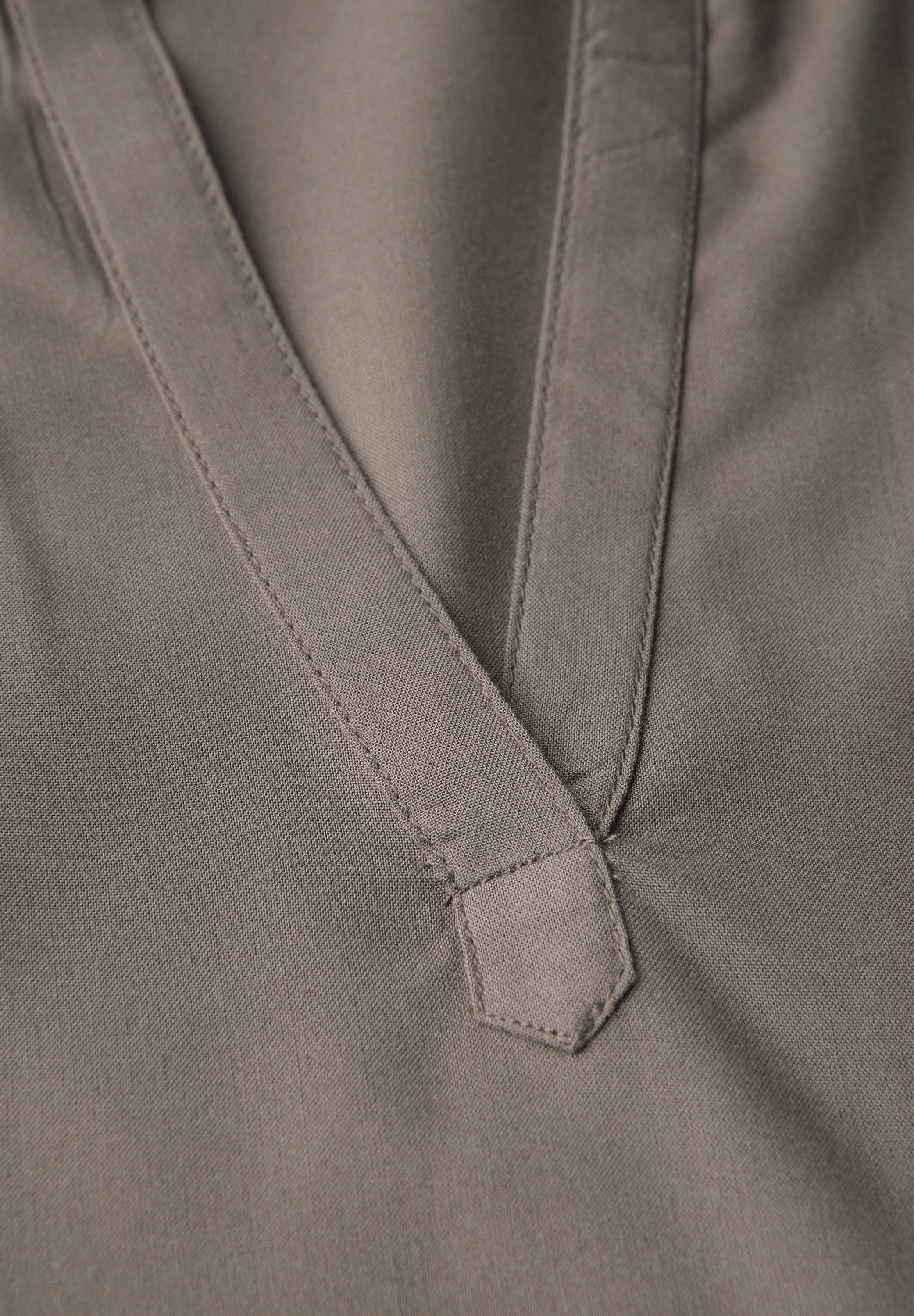 STREET ONE Kurzarmbluse Split Neck