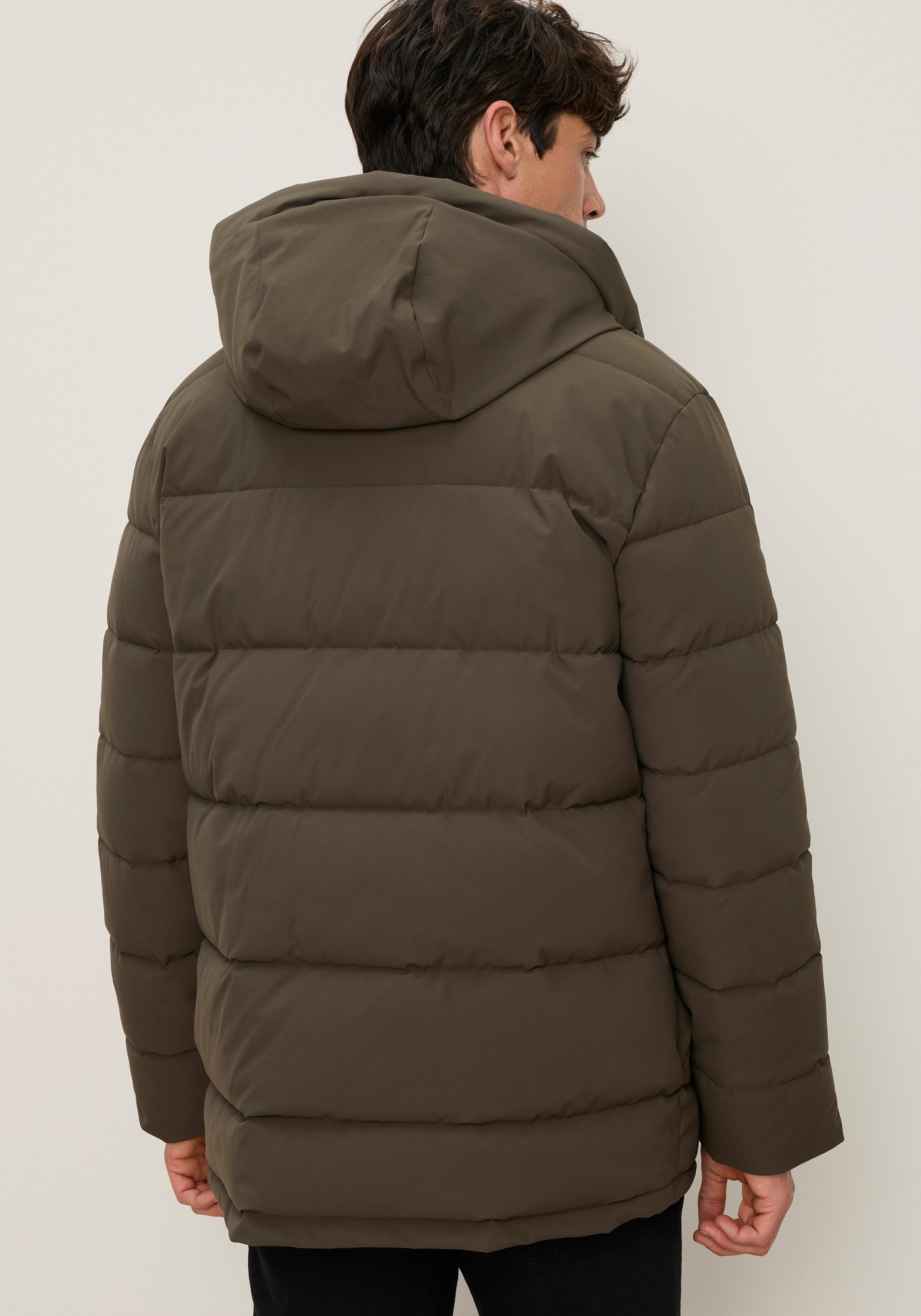 Bruno Banani Winterjacke Steppjacke mit Kapuze mit Funktion – Bild 2 von 5