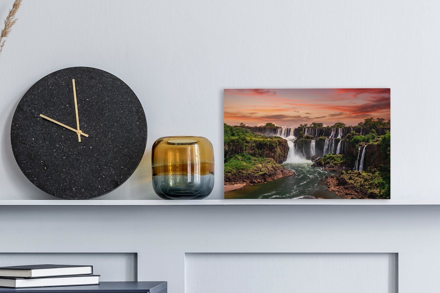 OneMillionCanvasses® Leinwandbild Wasserfälle mit 30x20 Wanddeko, Leinwandbilder, Orange, St), - - (1 Bäumen Wandbild Aufhängefertig, cm Sonnenuntergang