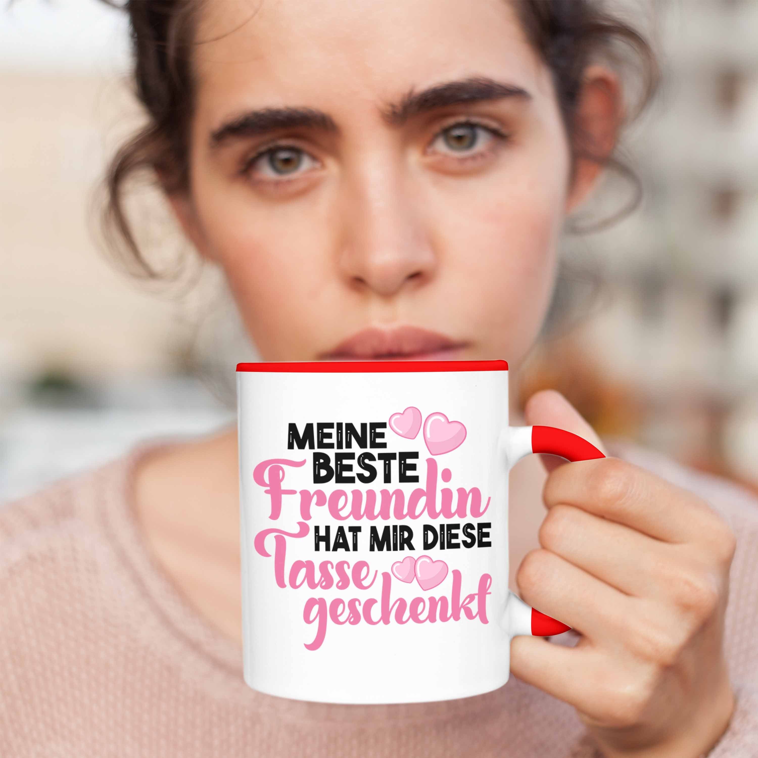 Trendation Tasse Trendation - Unbiologische Geburtstag Beste Geschenk Beste Freundin Lustig Schwester Tasse Freundinnen Rot Becher Spruch Freundinnen