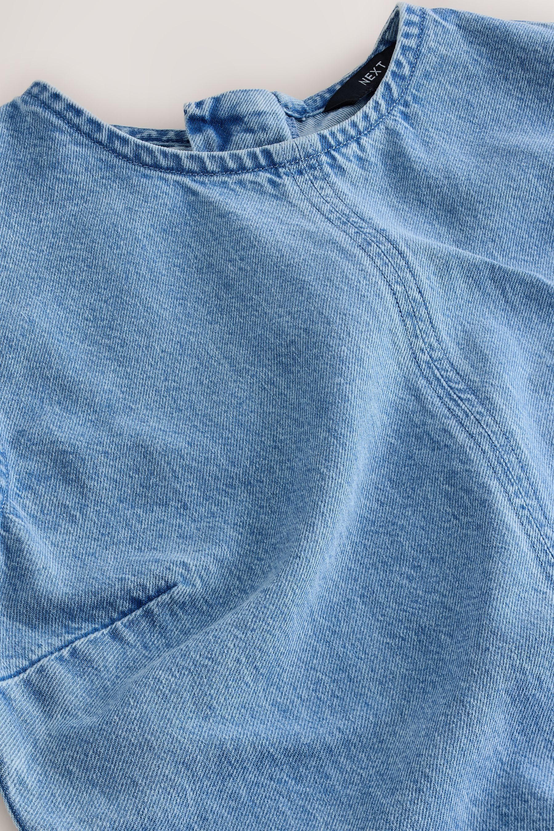 Next Jeanskleid Ärmelloses, nahtloses Denim-Maxikleid (1-tlg)