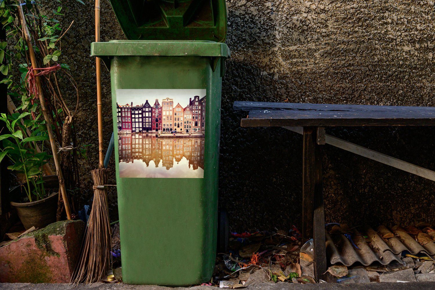 Wandsticker Haus St), - Amsterdam Sticker, Abfalbehälter Container, (1 Reflexion MuchoWow - Mülleimer-aufkleber, Mülltonne,