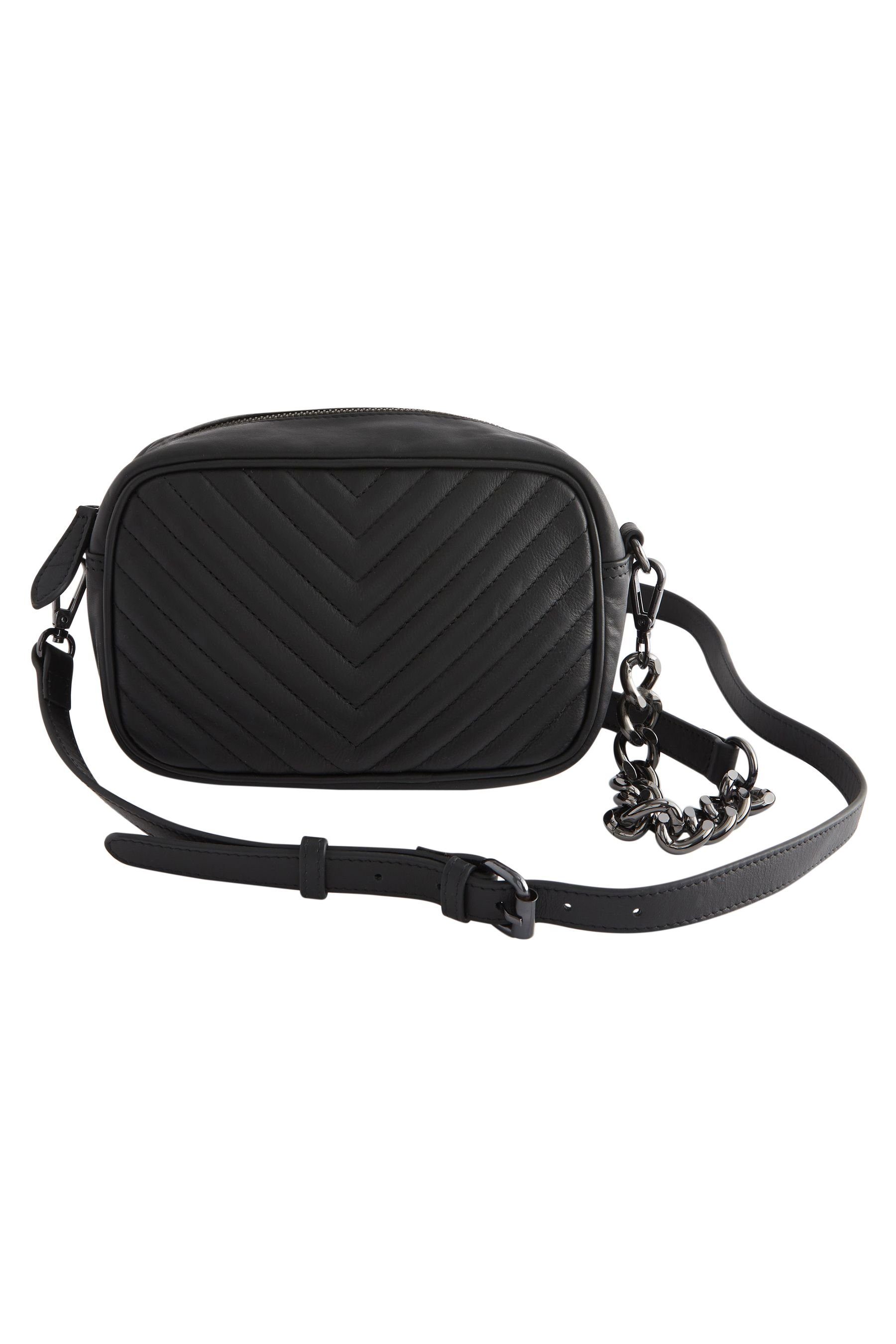 Next Umhängetasche Gesteppte Kameratasche aus Leder mit Kettenriemen (1-tlg). Reduzierter Preis € 40,00. Unverbindliche Preisempfehlung € 80,00