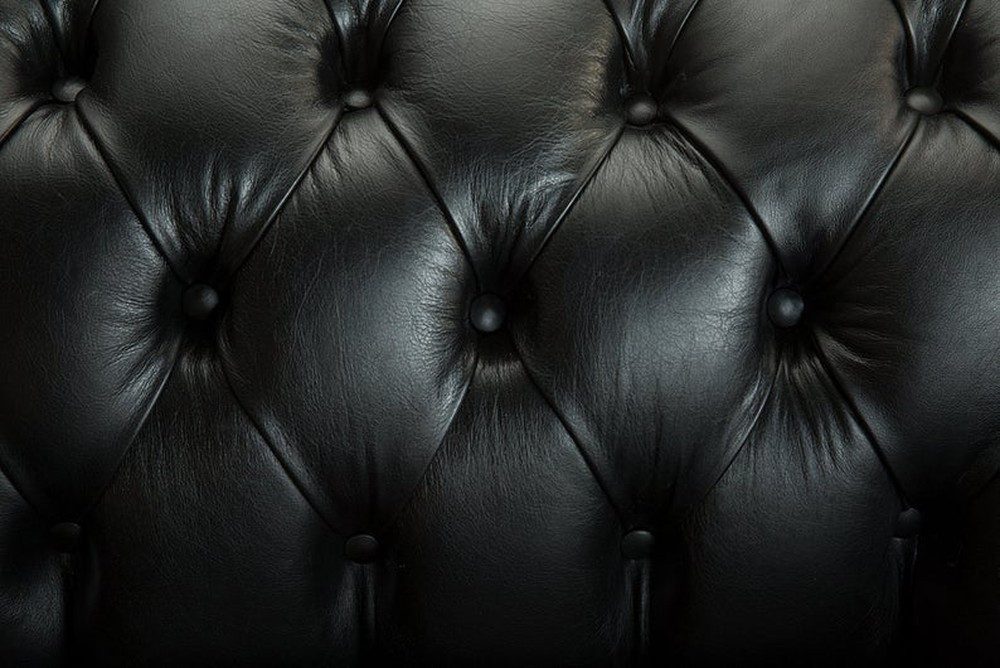 JVmoebel 3-Sitzer Chesterfield Sofa aus Leder mit goldenen Edelstahlfüßen, Made in Europa – Bild 5 von 5