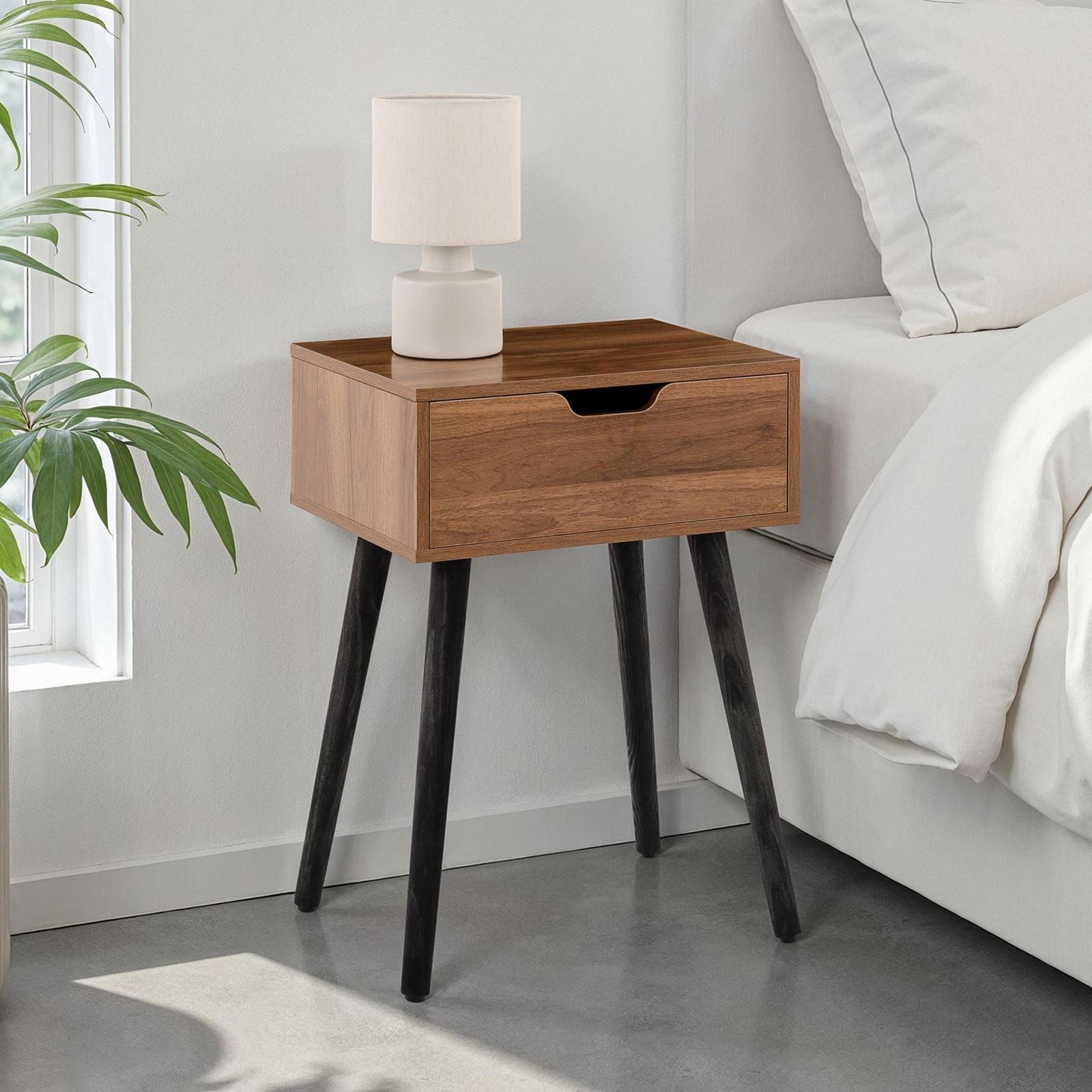 IDIMEX Nachtkommode LAYLA, Moderner Nachttisch mit Schublade MDF Metallgestell Braun/Schwarz