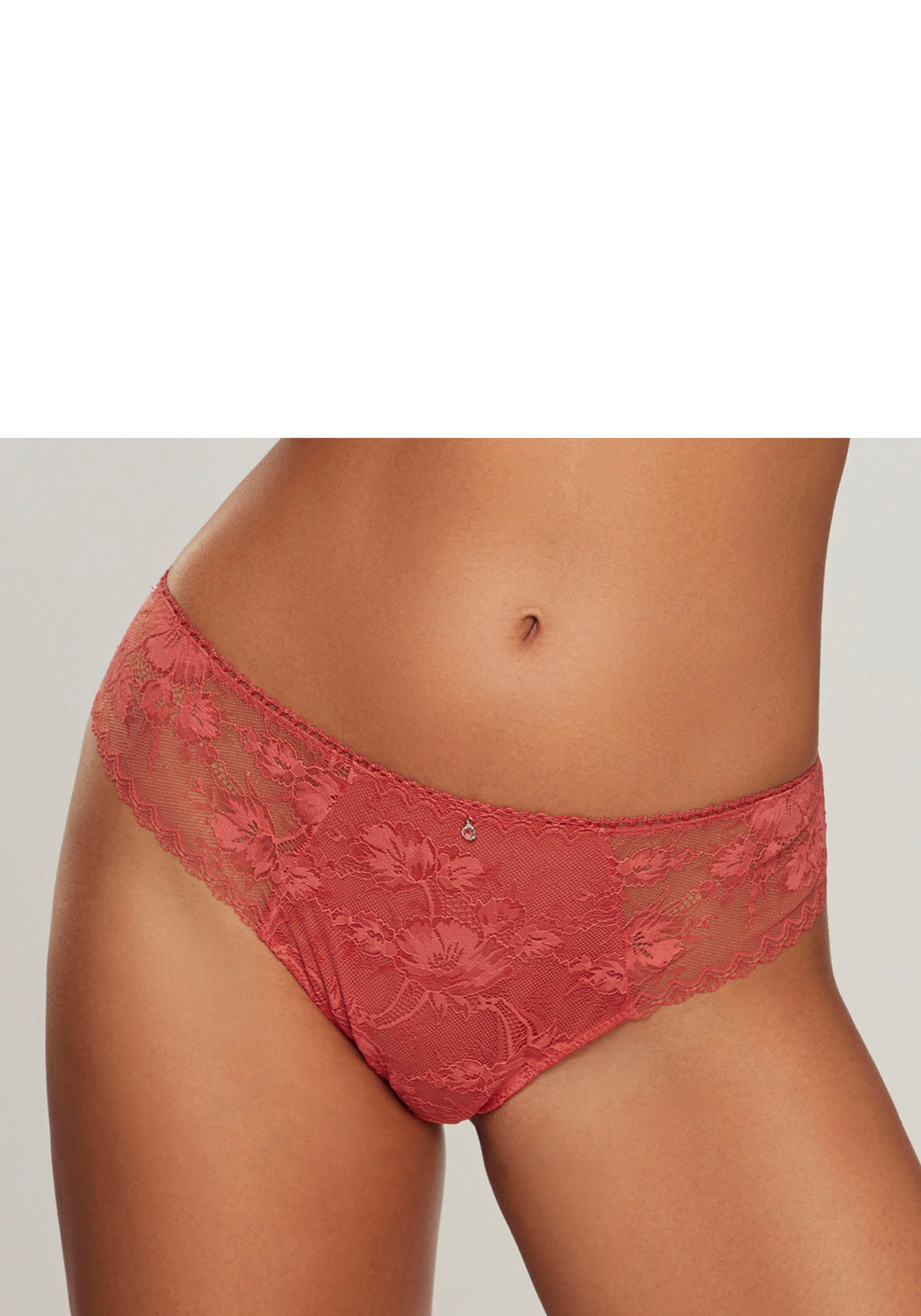 LASCANA String rundherum aus floraler, dezent transparenter Spitze