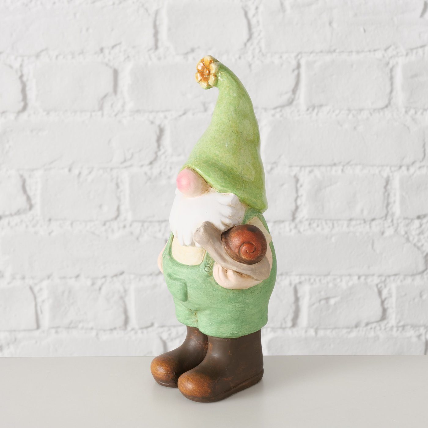 BOLTZE Gartenfigur Gartenzwerg mit Grünem Hut & Weißem Bart – Mit Schnecke oder Frosch, (1 St)