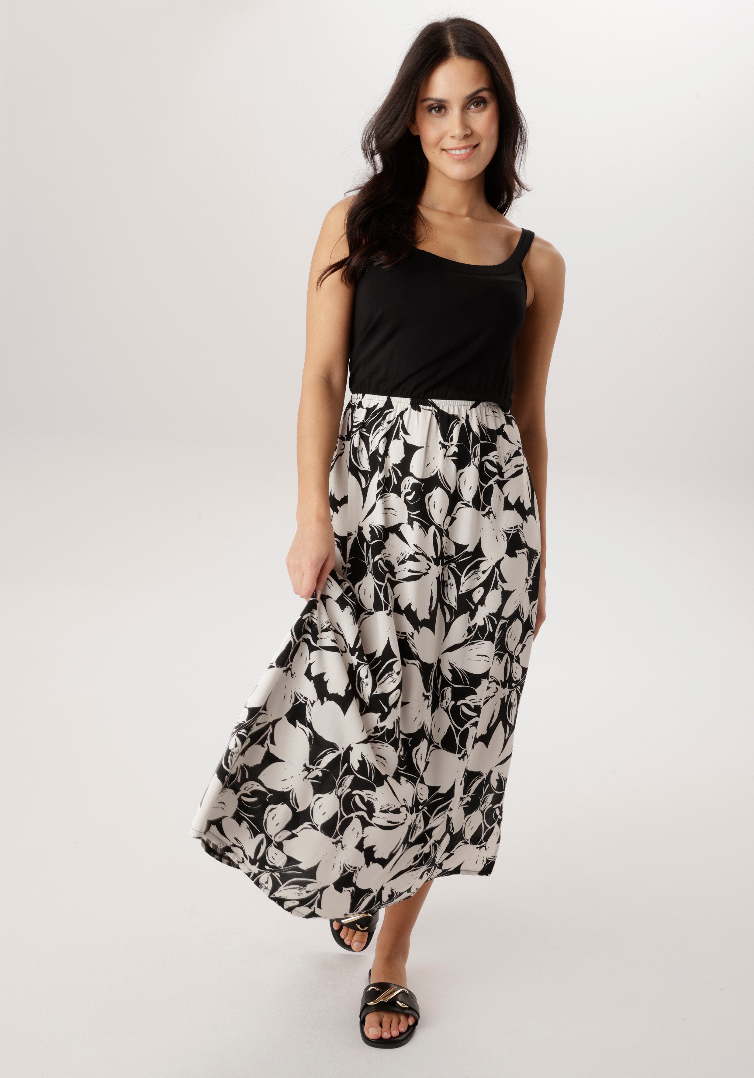 Aniston SELECTED Sommerkleid unifarbenes Shirtteil und geblümten Rockteil - NEUE KOLLEKTION. € 49,99, (€ 49,99 pro 1 Stk).