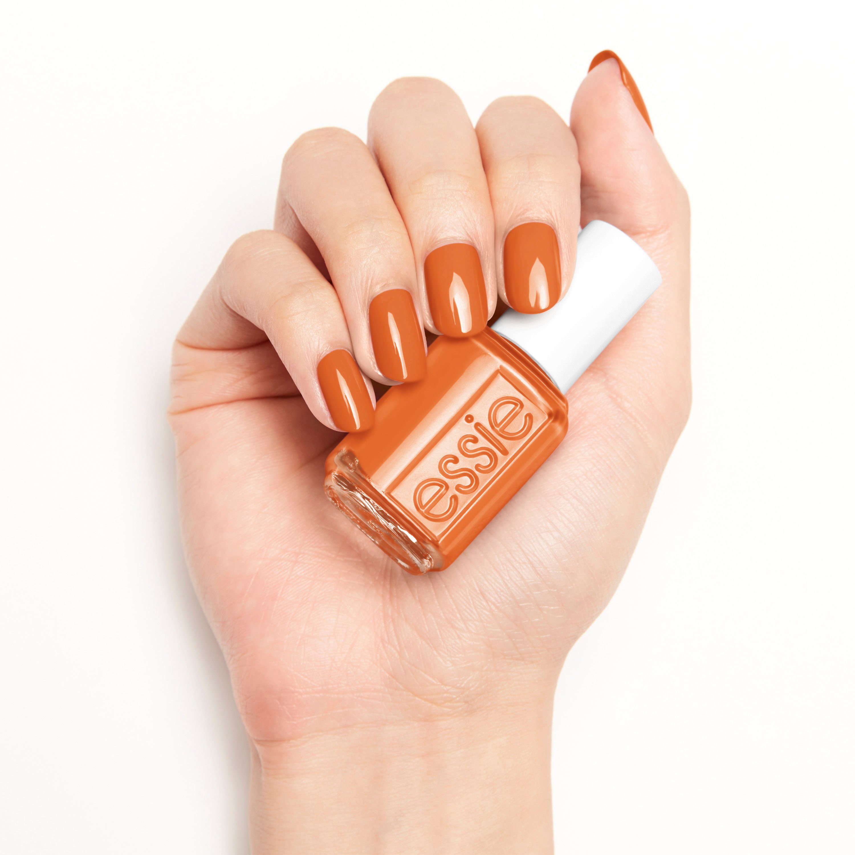 groovin & Nagellack essie movin'