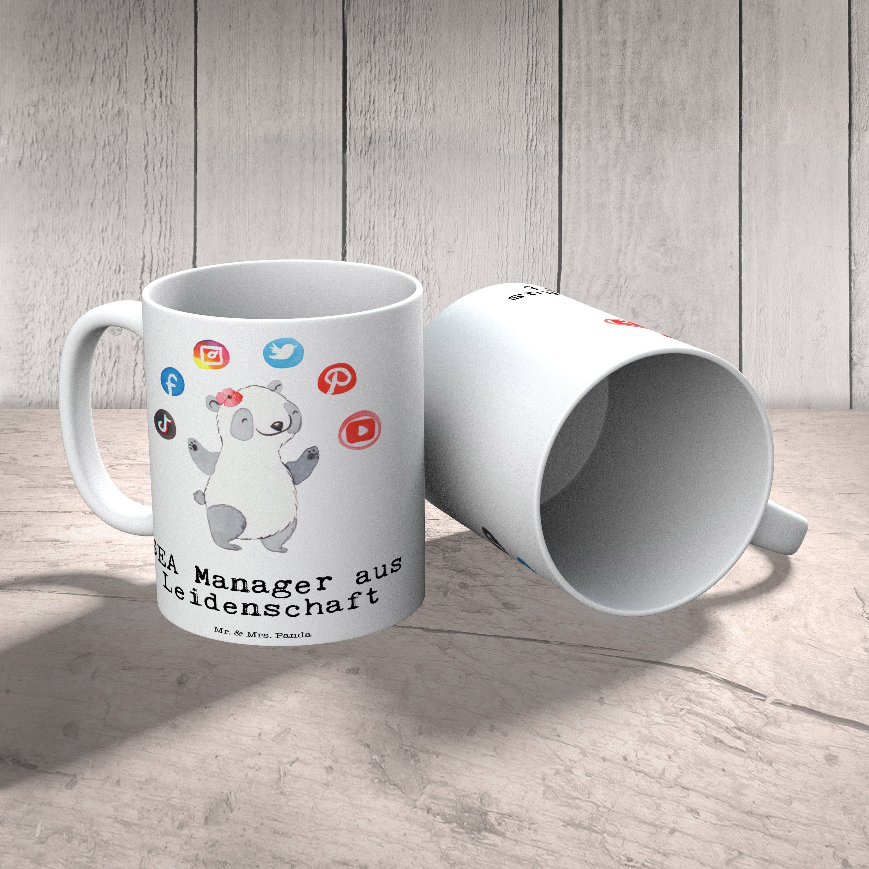 Tasse, Geschenk, - Tasse Mrs. Geschenk SEA - aus Keramik Mr. Panda Leidenschaft Manager Kaffe, Weiß &