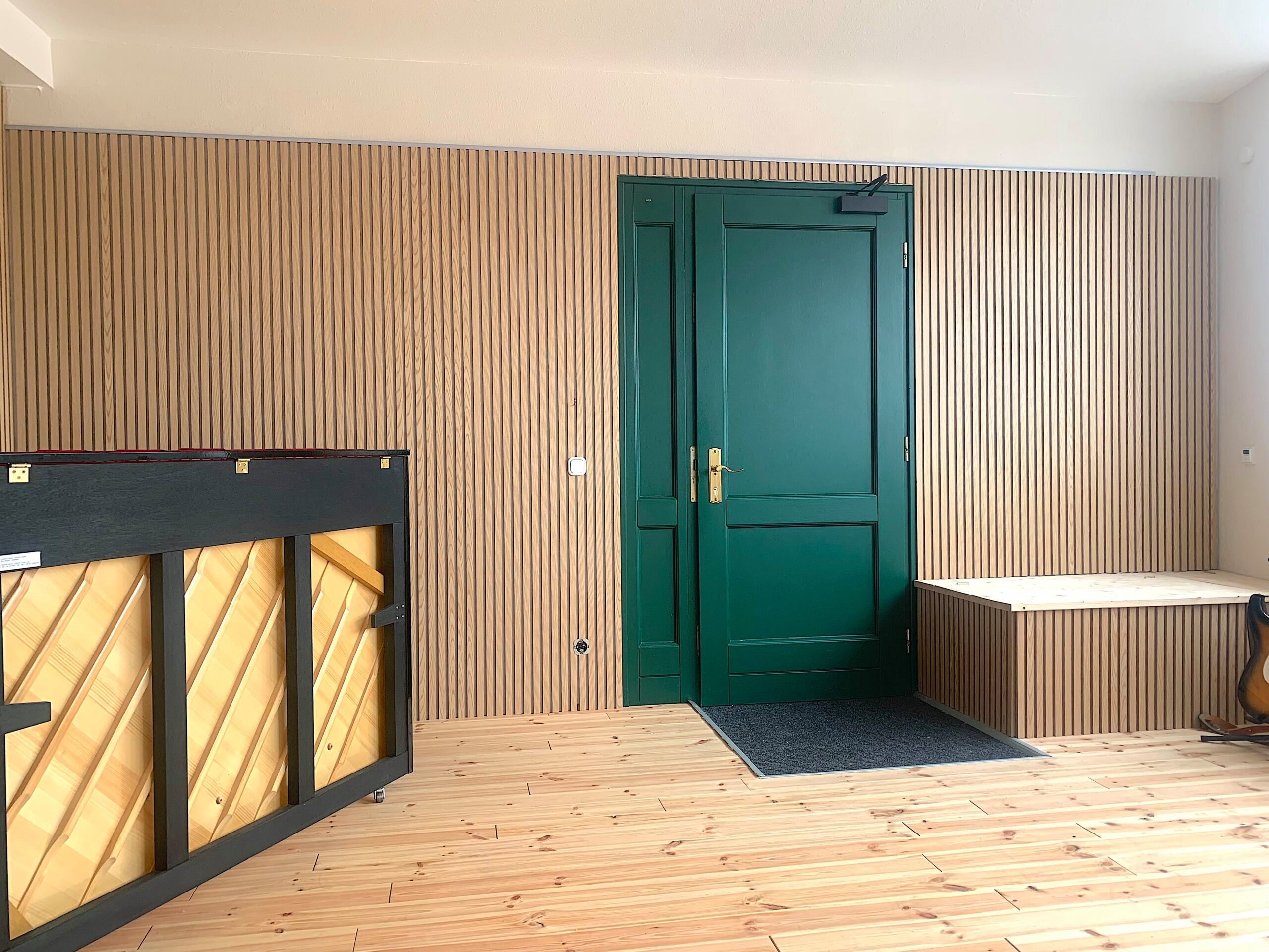 BASICfloor Parkett Massivholzdiele nordische Kiefer B-Sortierung naturbelassen