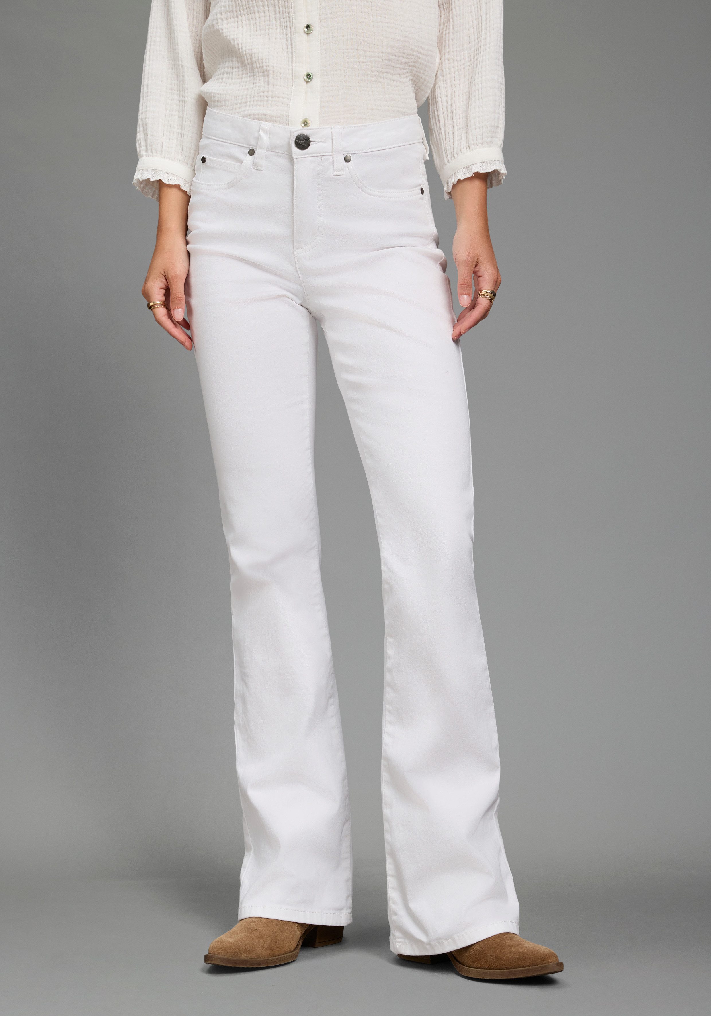 Arizona Bootcut-Jeans Comfort-Fit ausgestellte Beinform, mit Eingrifftaschen, High-Waist