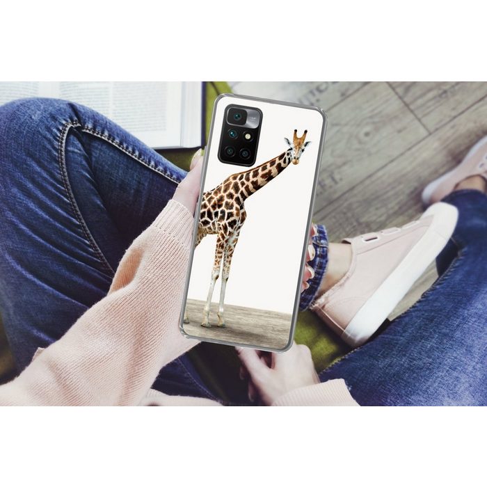 MuchoWow Handyhülle Giraffe Tiere Weißer Hintergrund Kinder