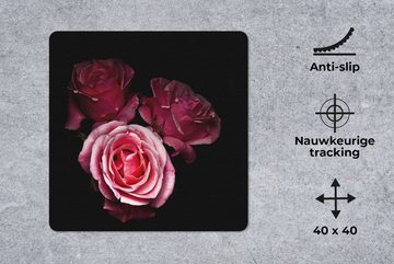 MuchoWow Gaming Mauspad Ein Foto von rosa Rosen mit schwarzem Hintergrund (1-St), Mousepad mit Rutschfester Unterseite, Gaming, 40x40 cm, XXL, Großes