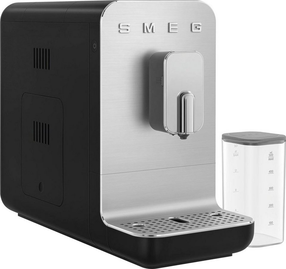 Smeg Kaffeevollautomat BCC13BLMEU, inkl. Milchbehälter, stufenlos  einstellbarer Mahlgrad
