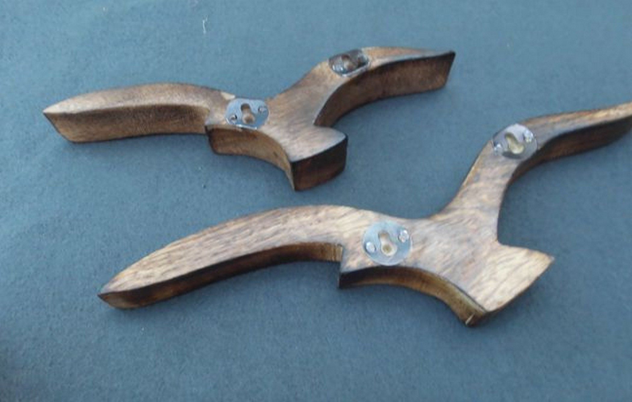 Deko-Impression Wanddekoobjekt Maritimes Wandobjekt Wanddeko 2 Möwen Mangoholz massiv 27+17 cm (2 St)